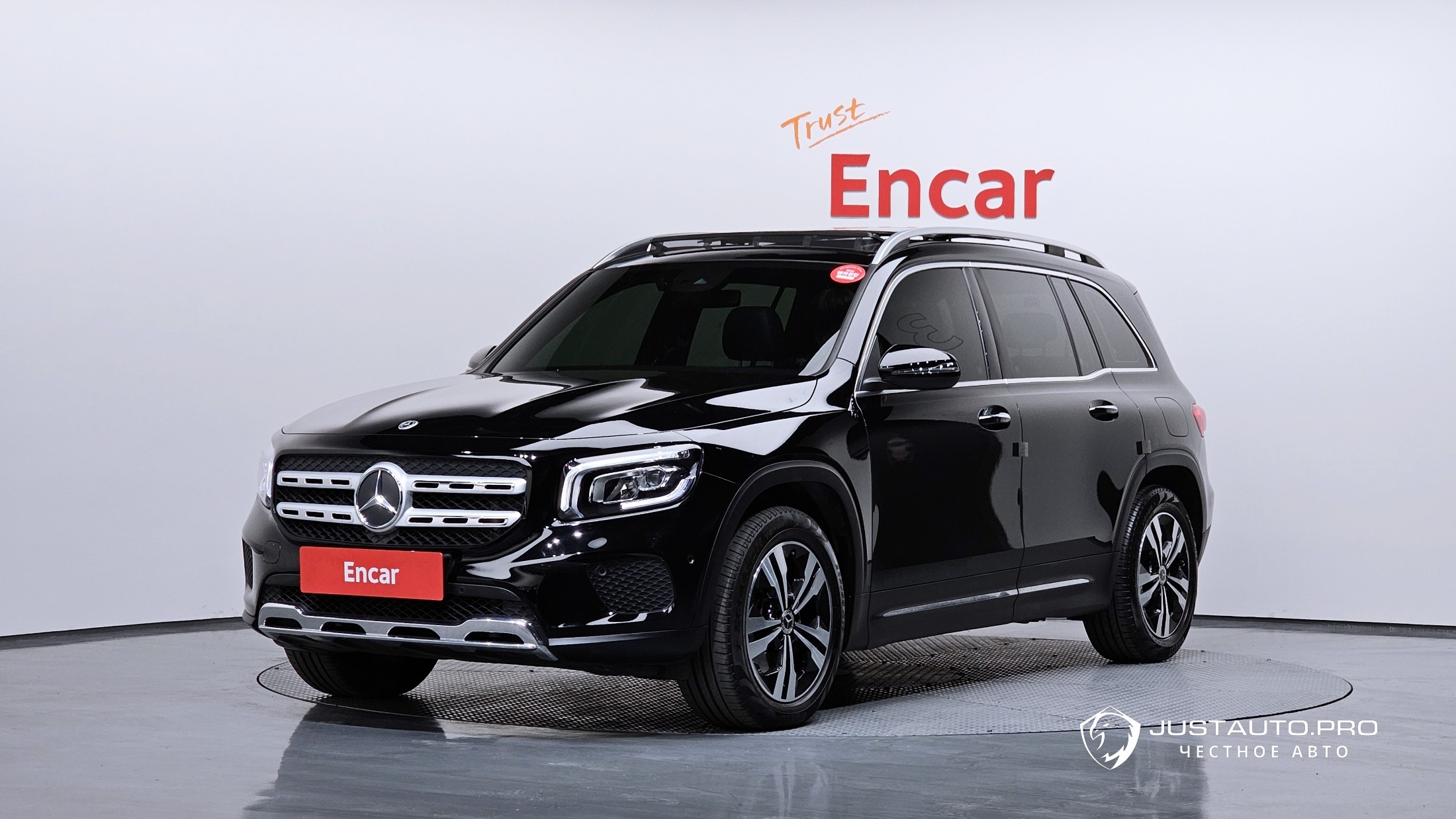 Автомобиль Mercedes-Benz GLB-Class