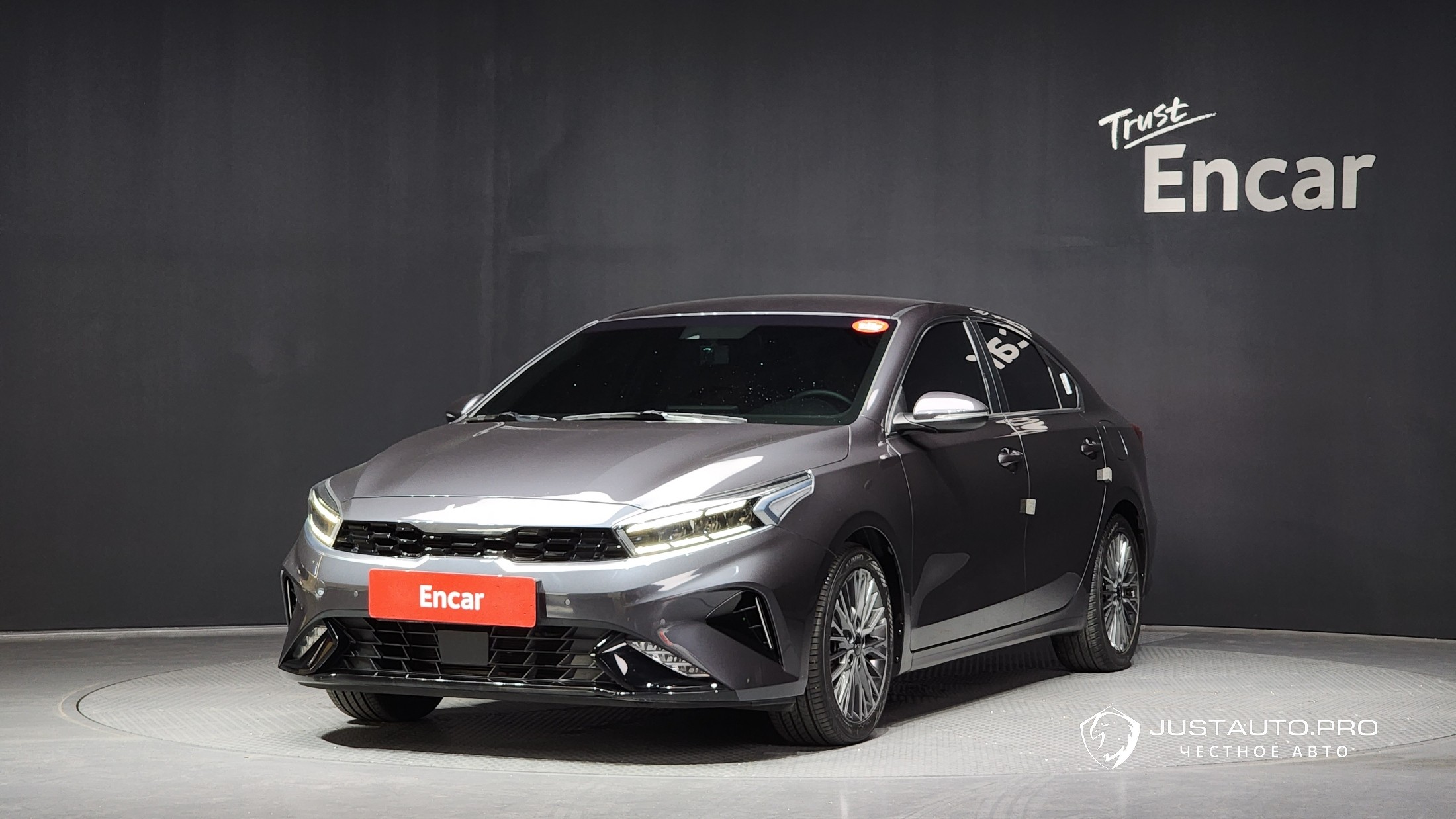 Автомобиль Kia K3