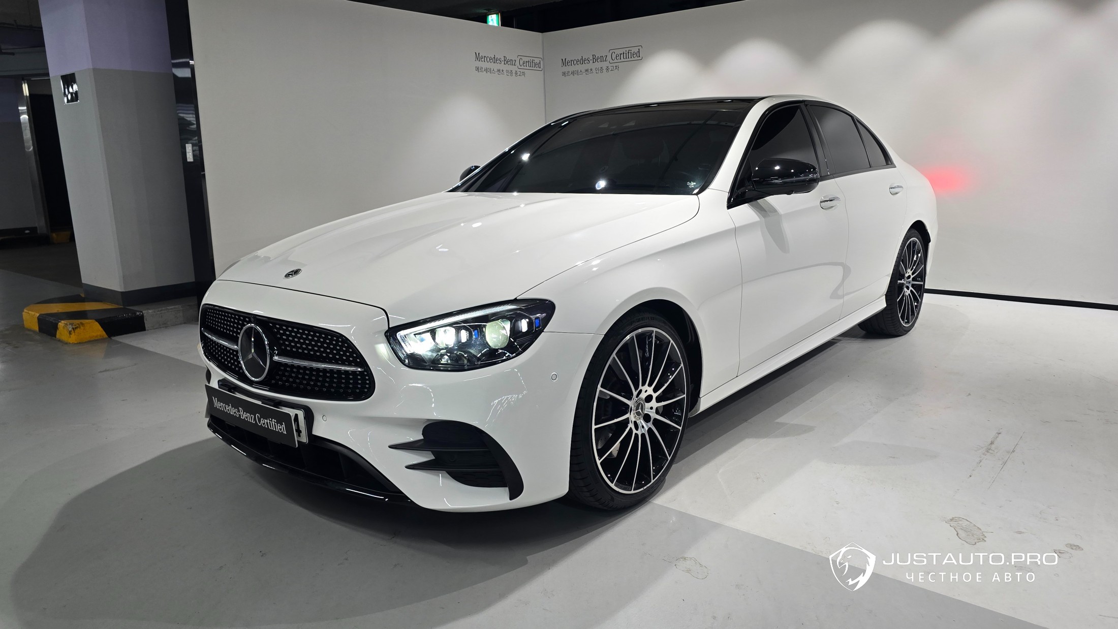 Автомобиль Mercedes-Benz E-Class