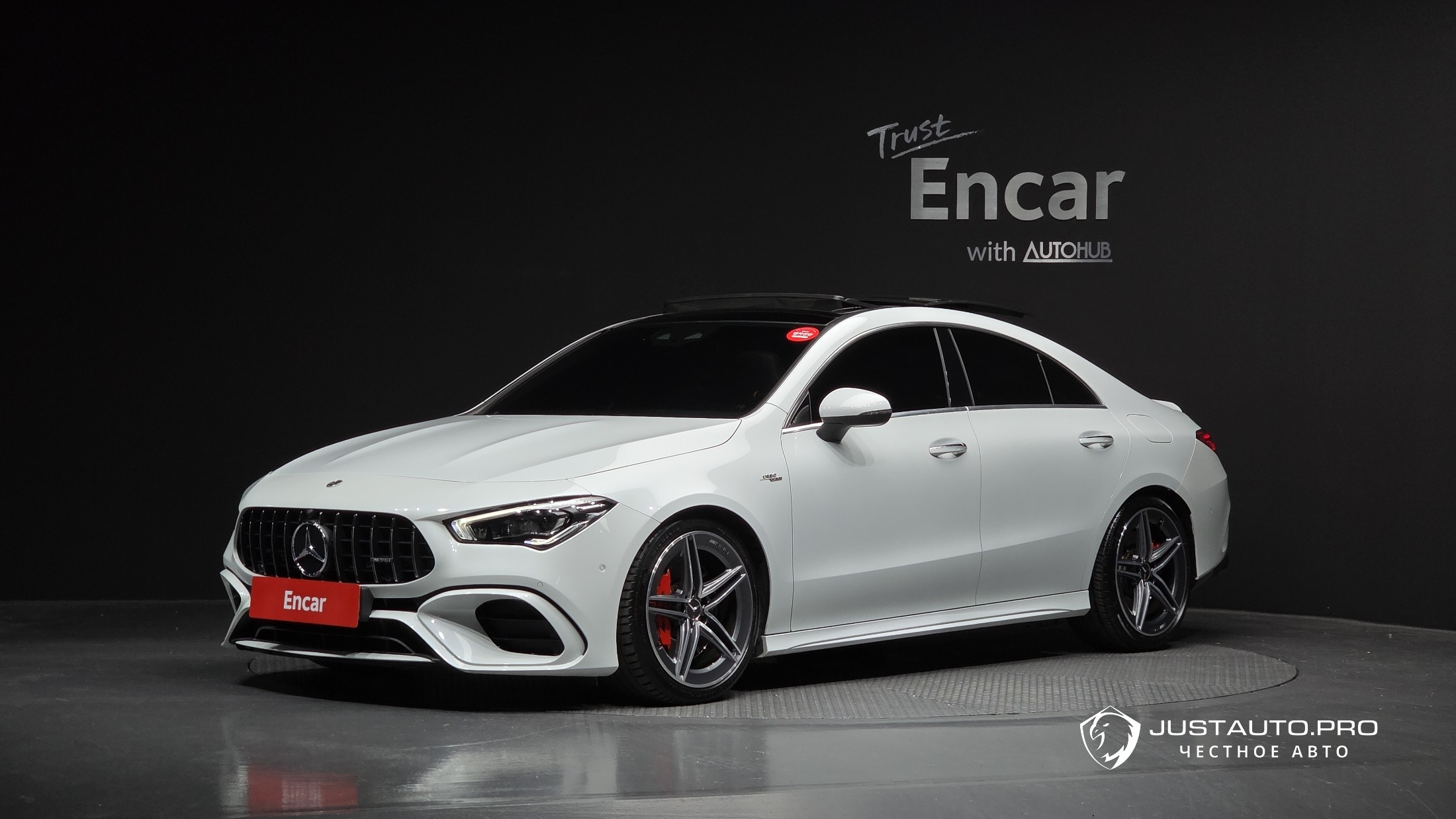 Автомобиль Mercedes-Benz CLA-Class