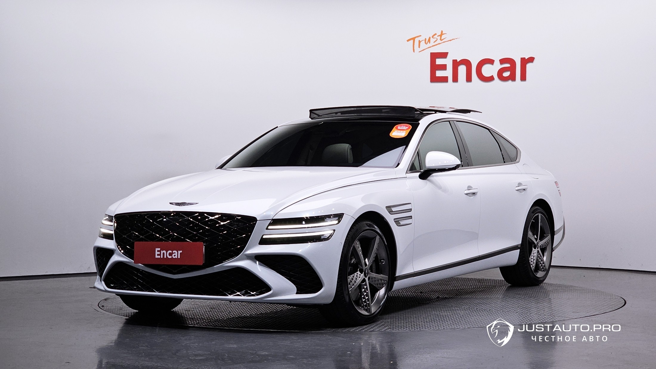 Автомобиль Genesis G80