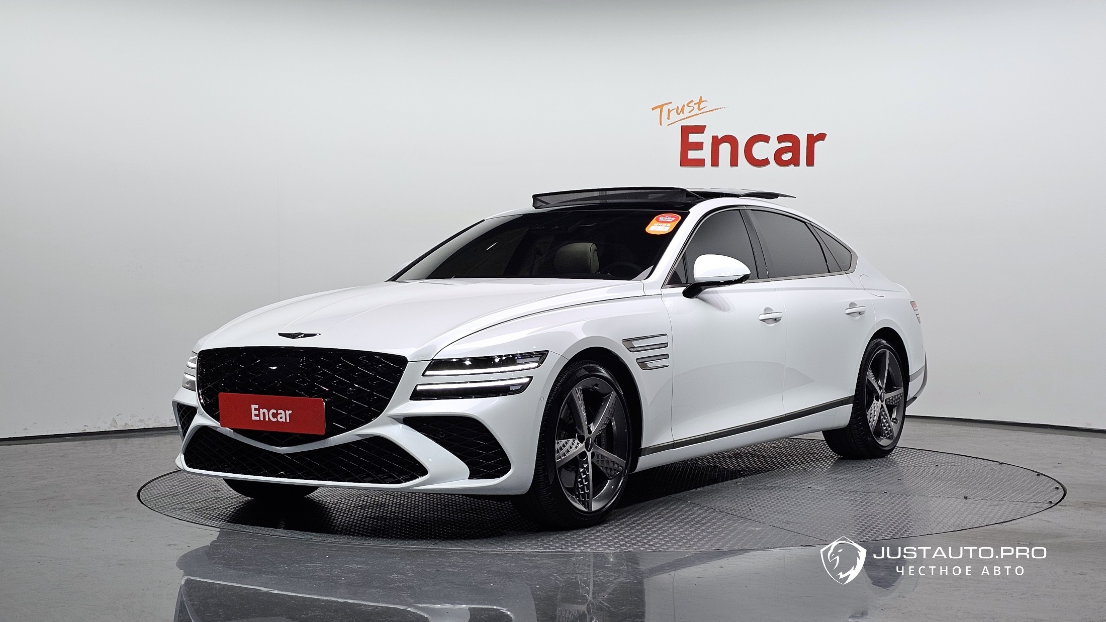 Автомобиль Genesis G80