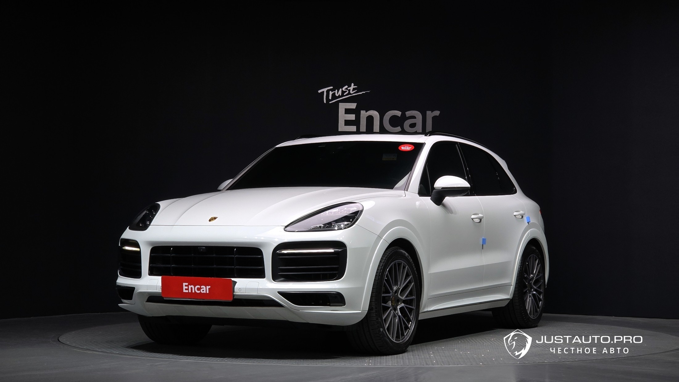 Автомобиль Porsche Cayenne