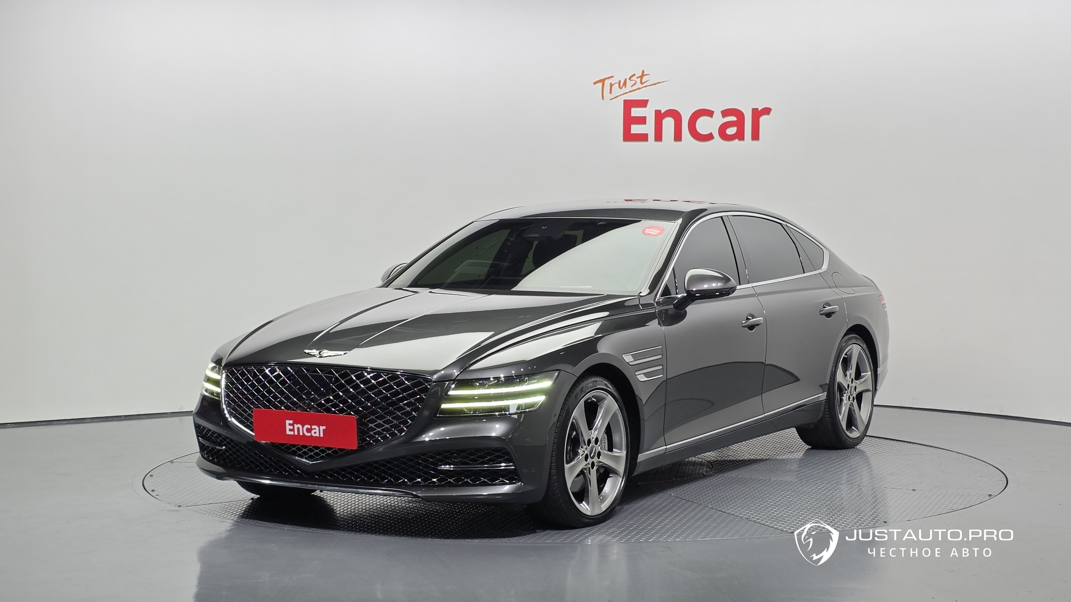 Автомобиль Genesis G80