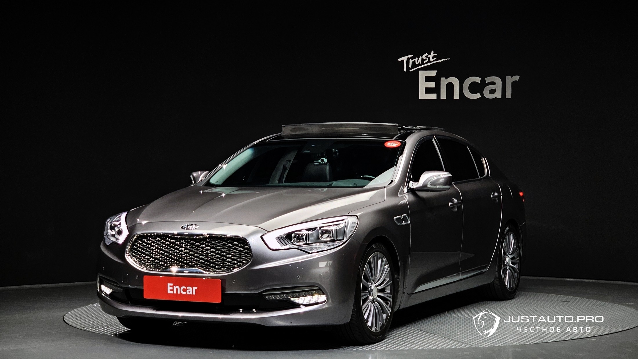 Автомобиль Kia K9