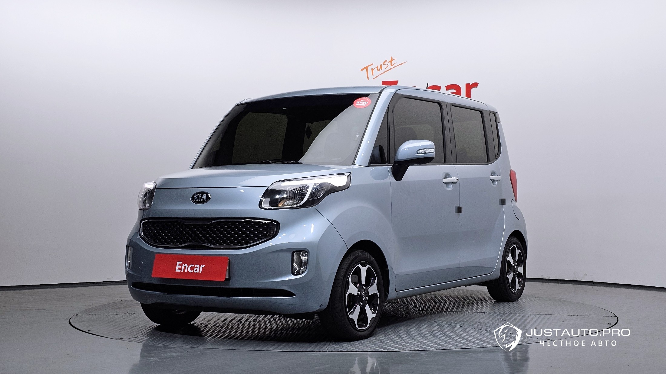 Автомобиль Kia RAY