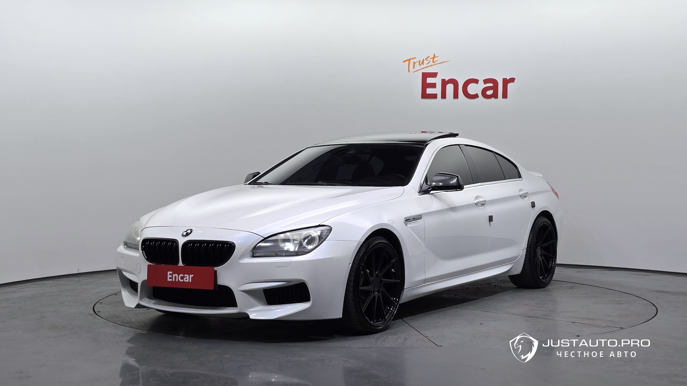 Автомобиль BMW 6-Series