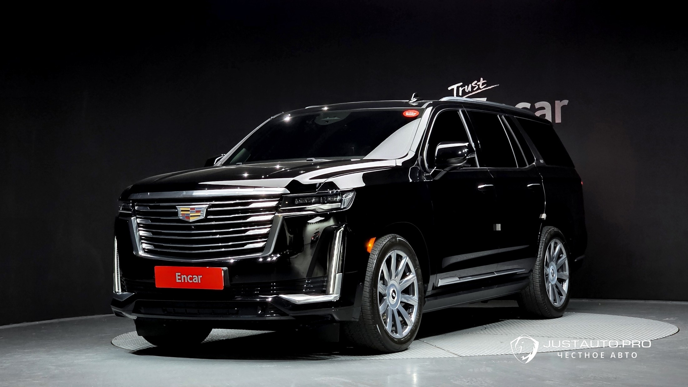 Автомобиль Cadillac Escalade