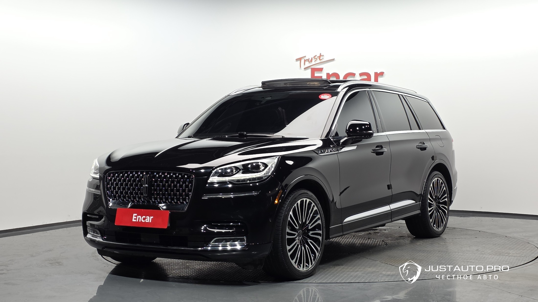 Автомобиль Lincoln Aviator