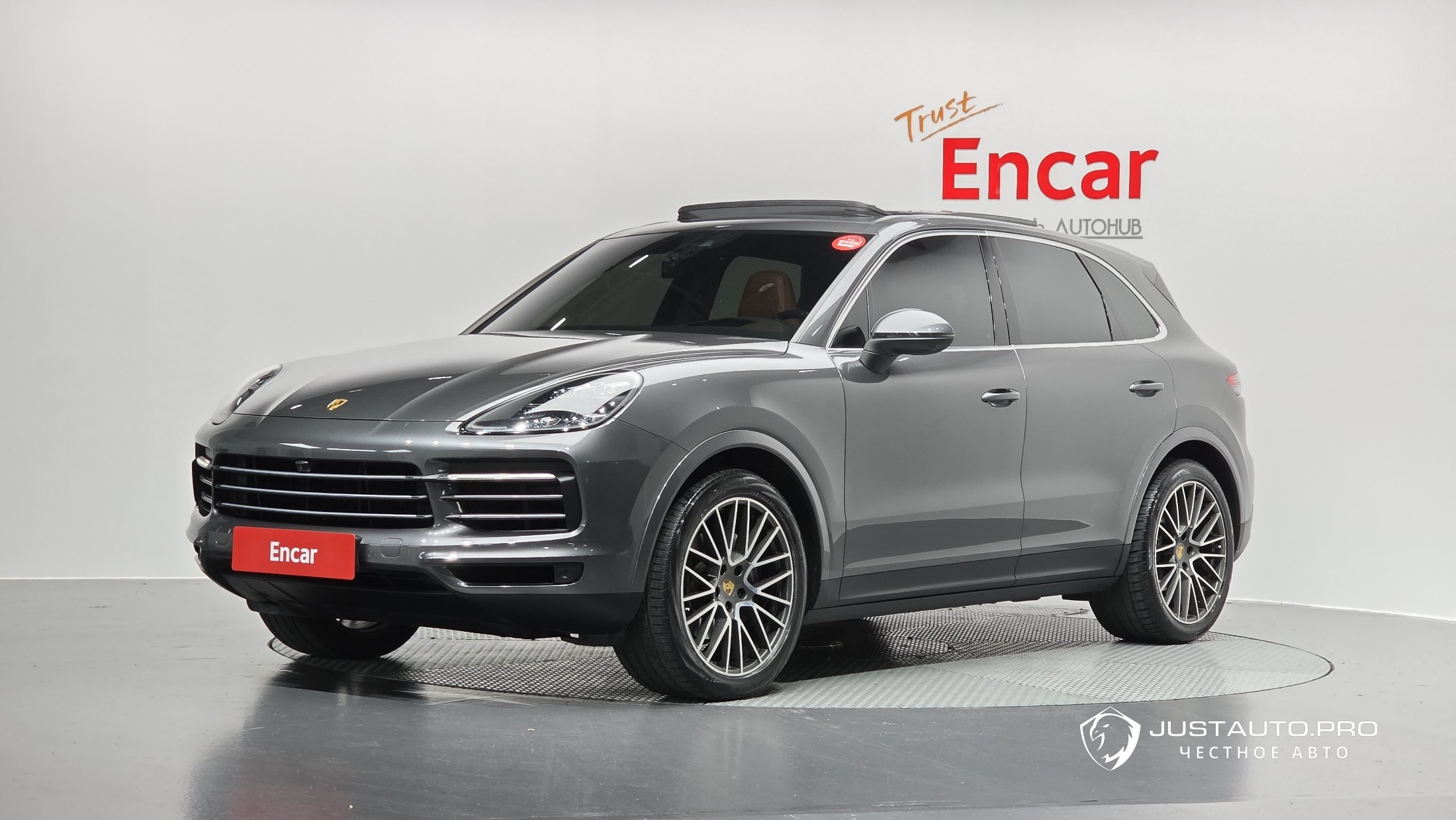 Автомобиль Porsche Cayenne