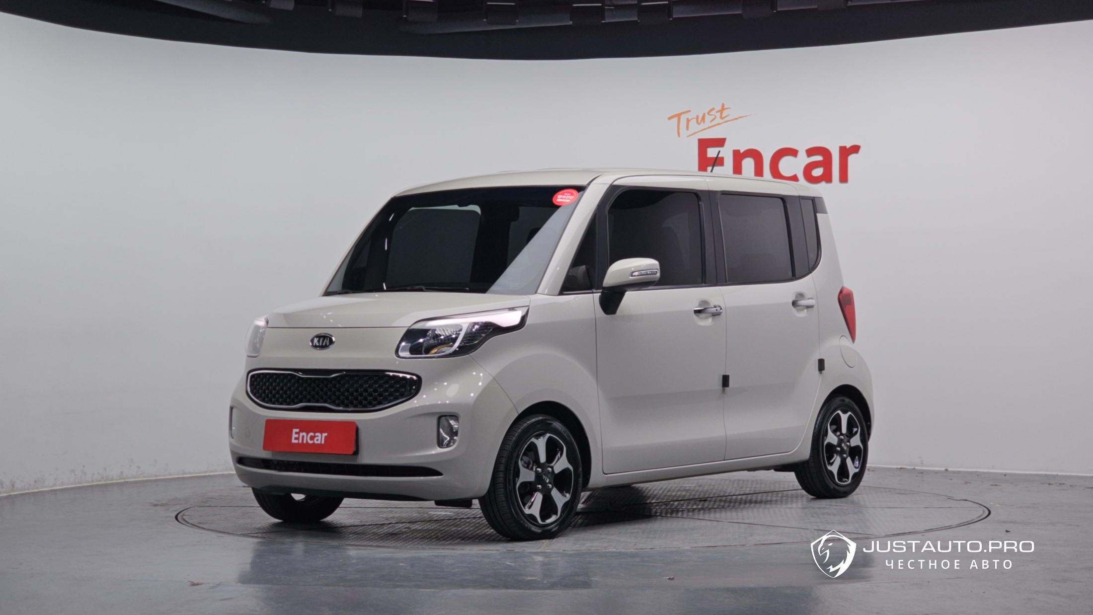 Автомобиль Kia RAY