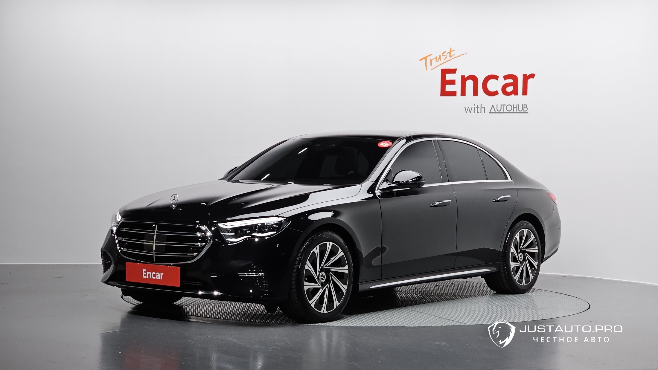 Автомобиль Mercedes-Benz E-Class