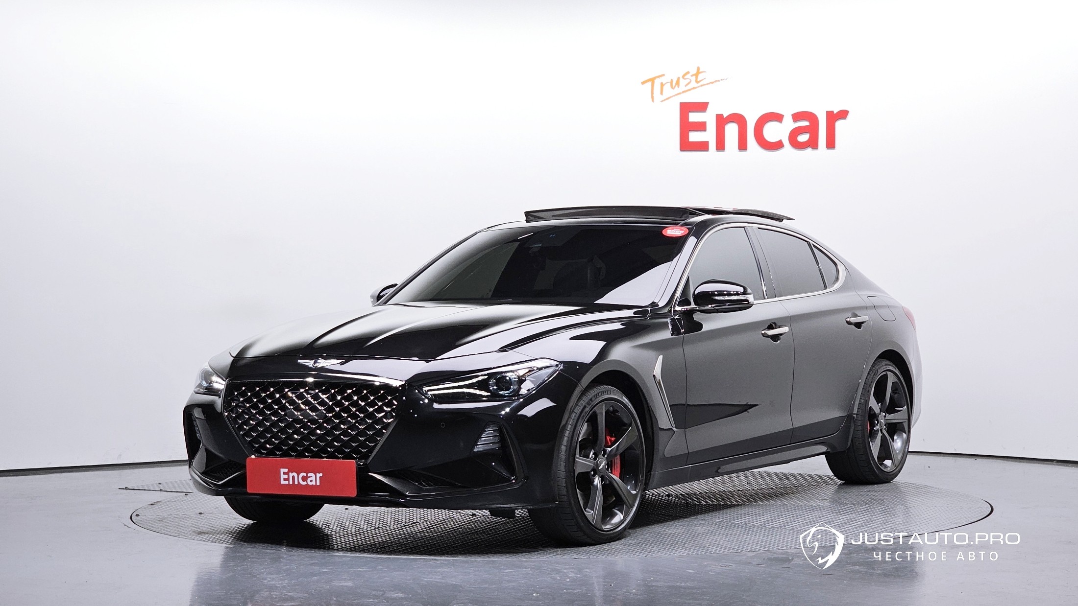 Автомобиль Genesis G70