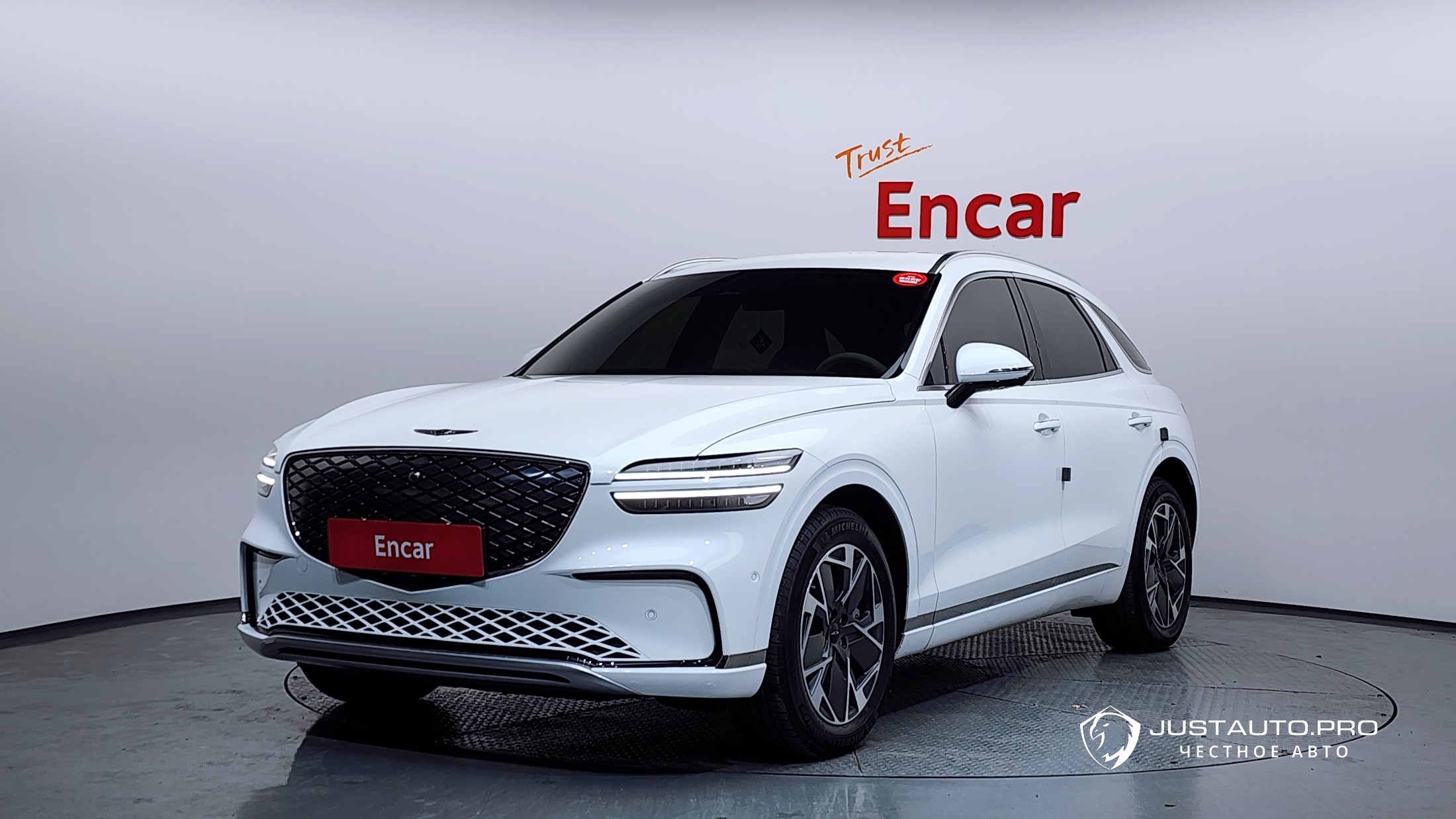 Автомобиль Genesis GV70