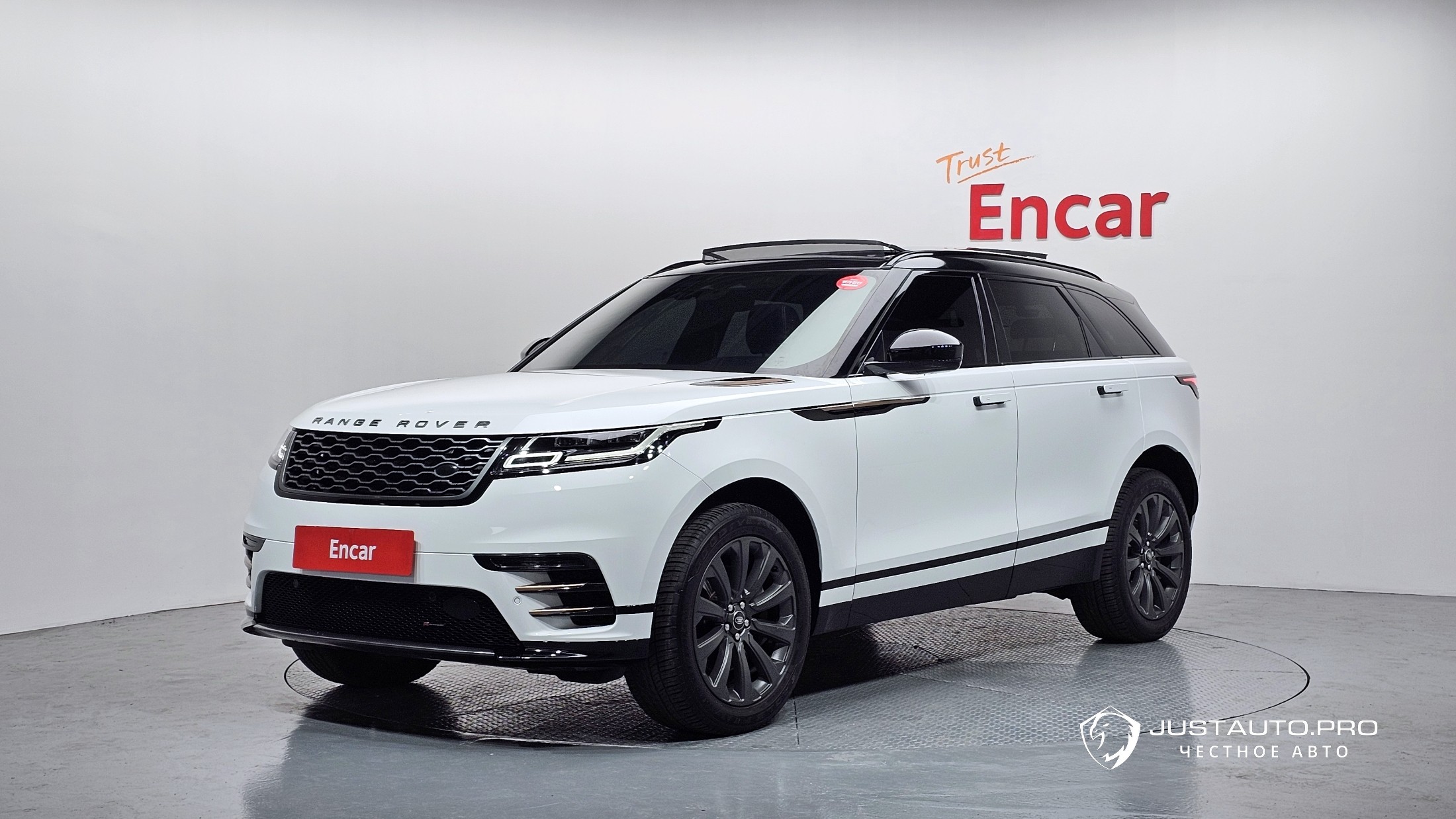 Автомобиль Land Rover Range Rover Velar