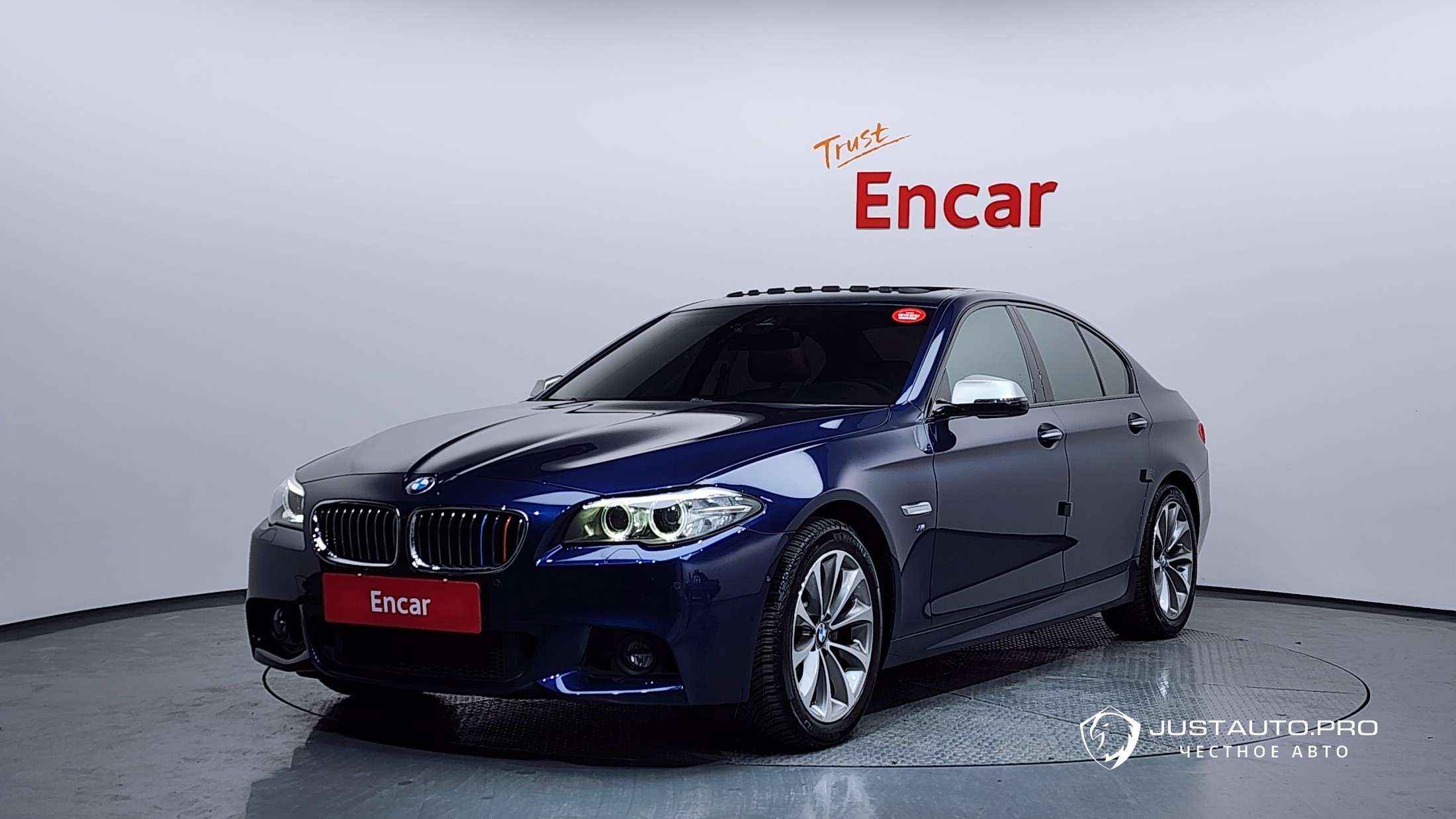 Автомобиль BMW 5-Series