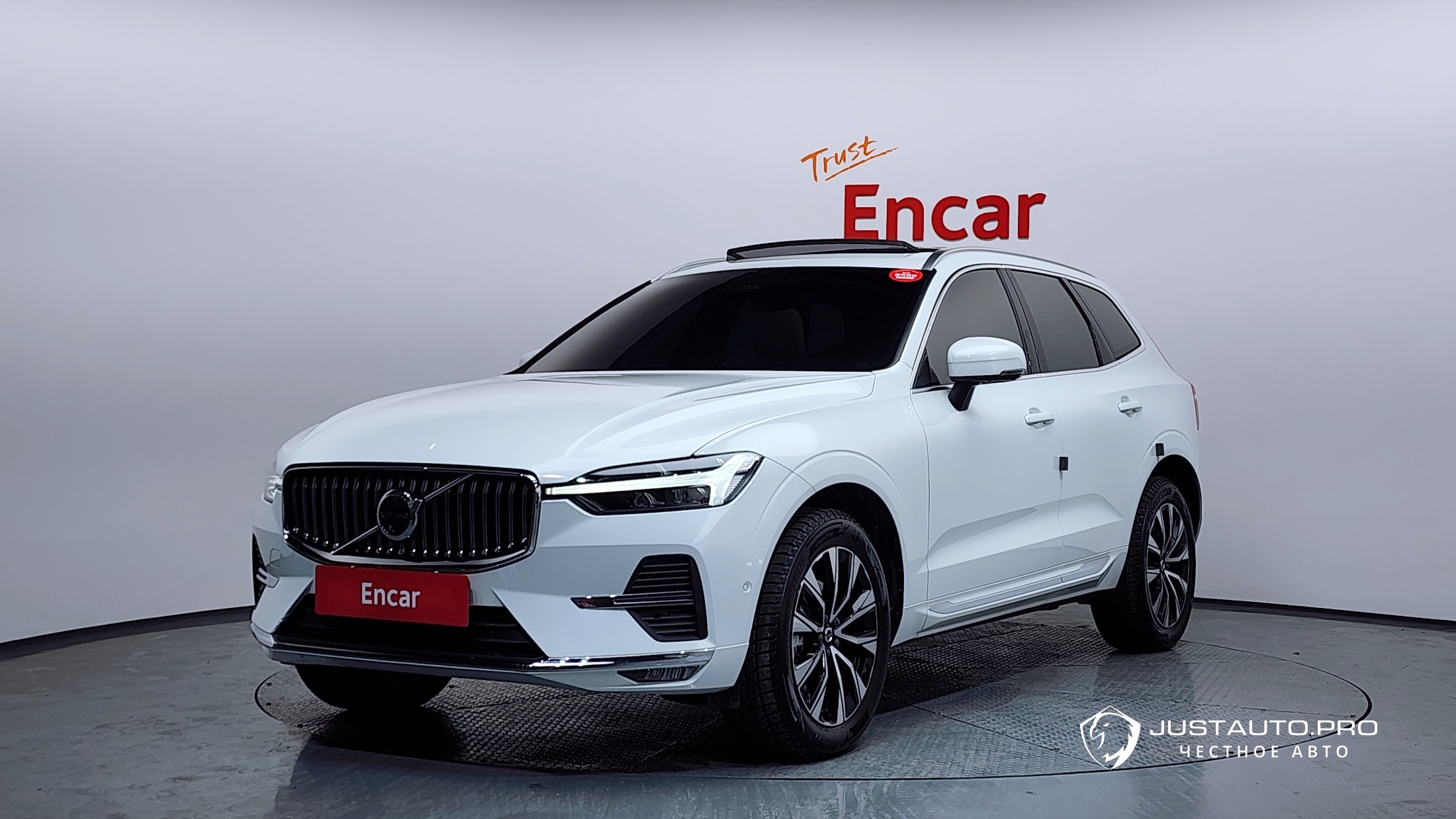 Автомобиль Volvo XC60