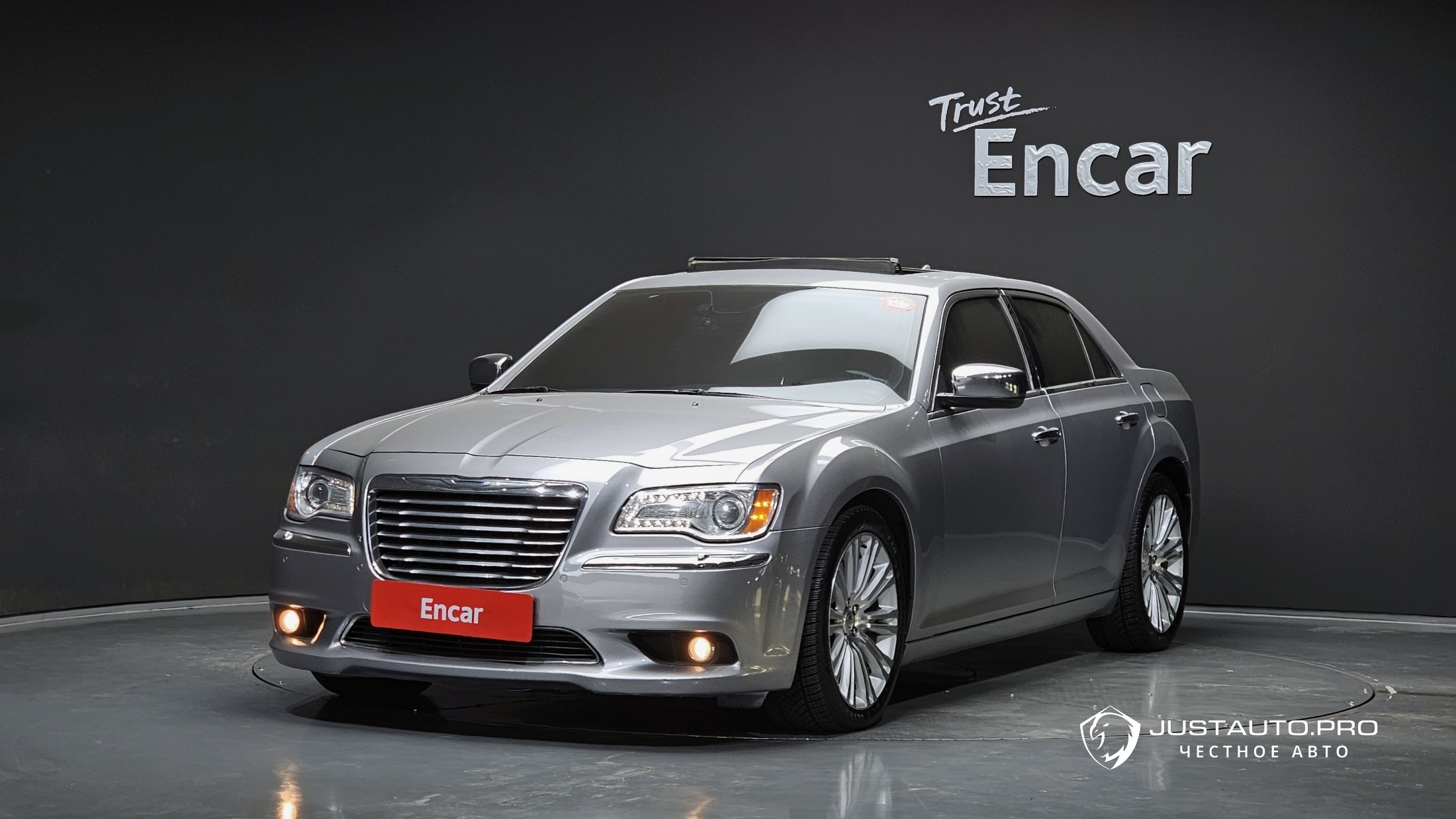 Автомобиль Chrysler 300C