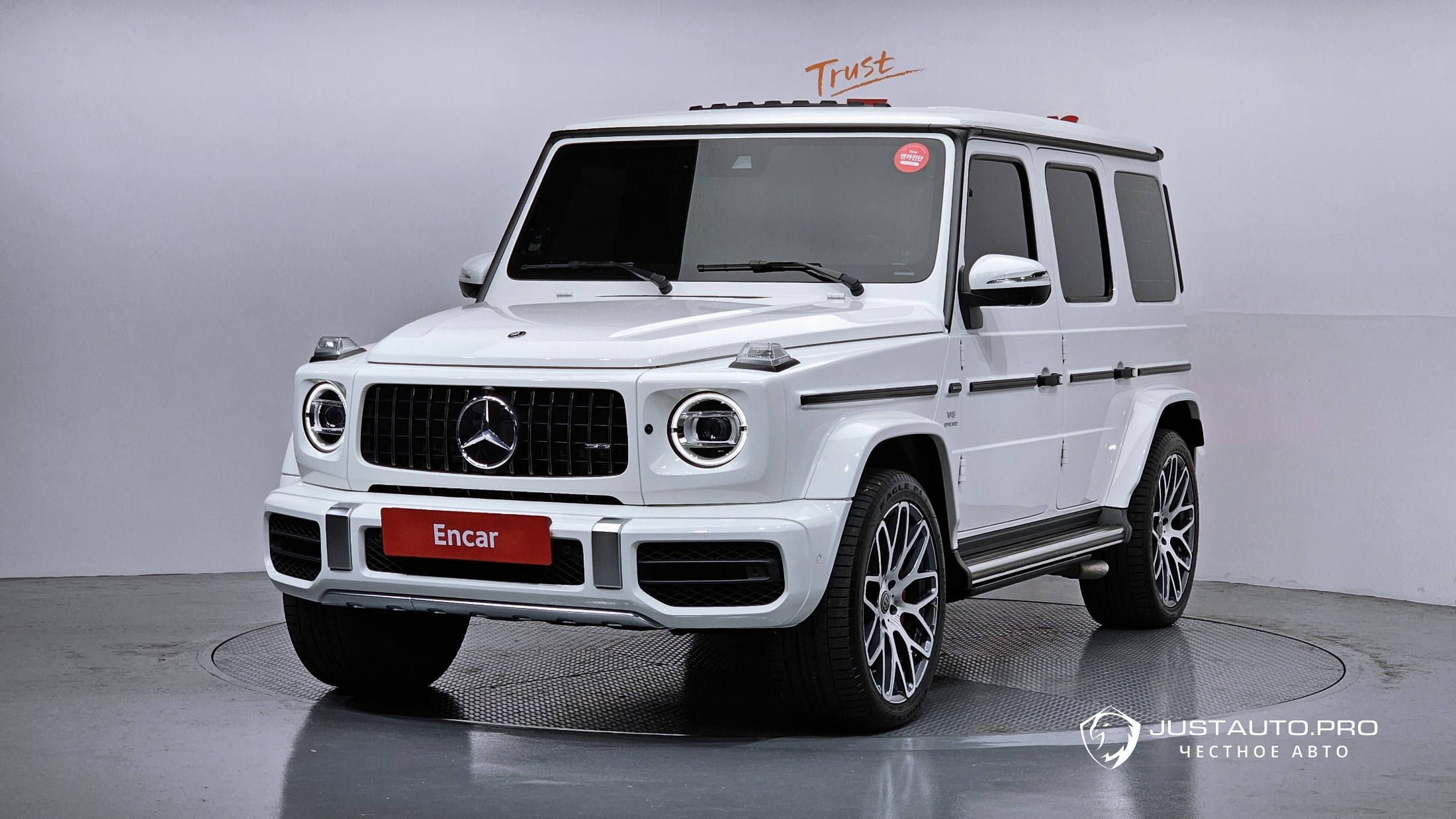 Автомобиль Mercedes-Benz G-Class