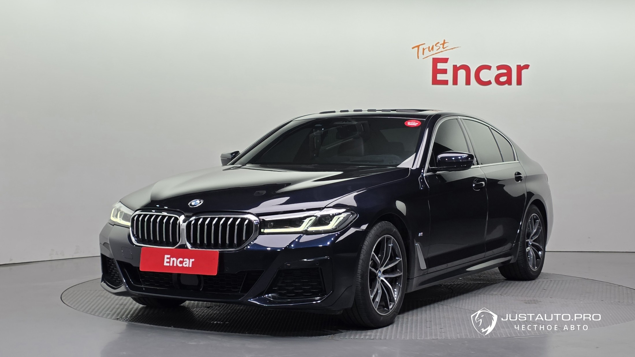 Автомобиль BMW 5-Series