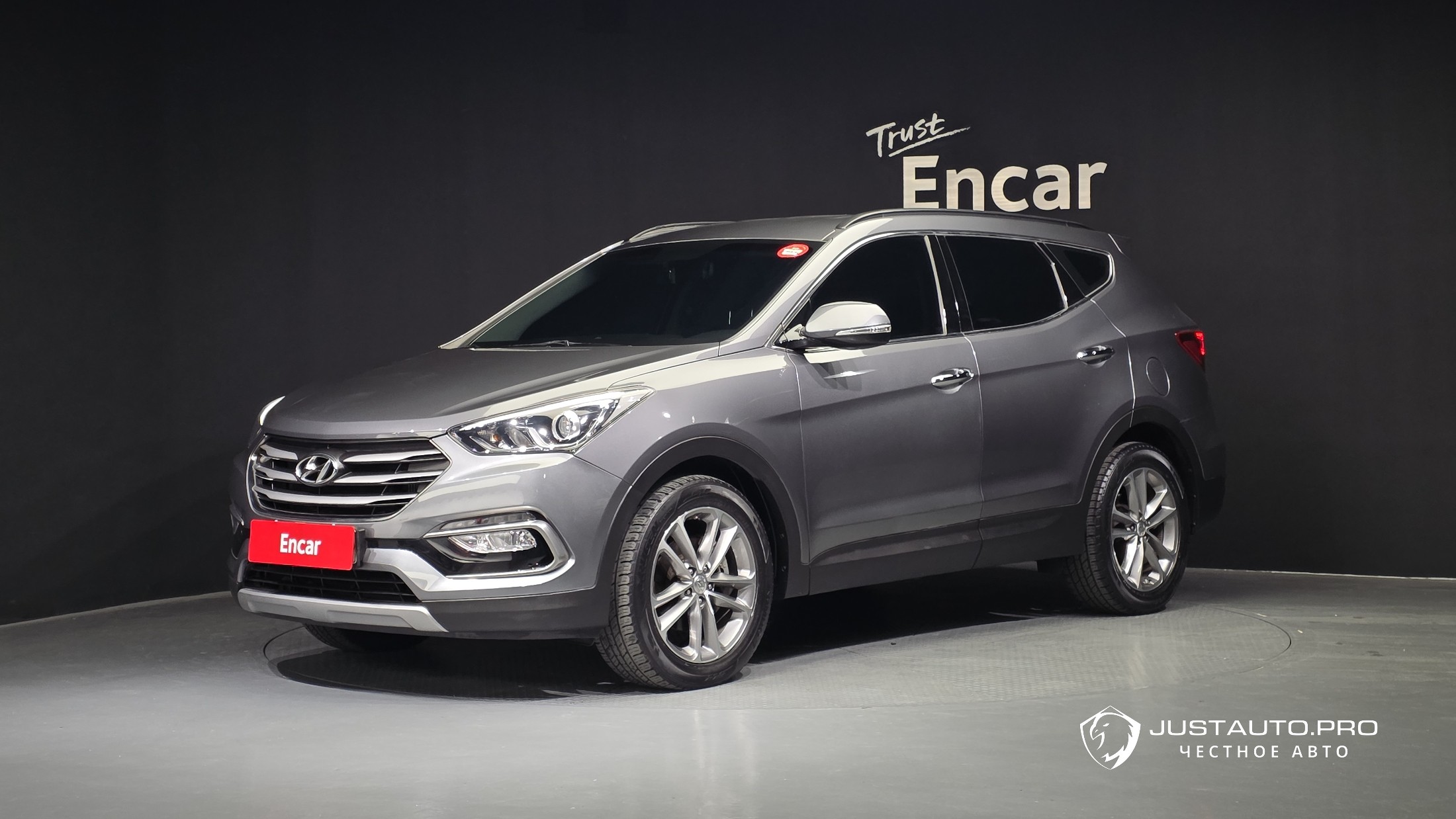 Автомобиль Hyundai Santafe