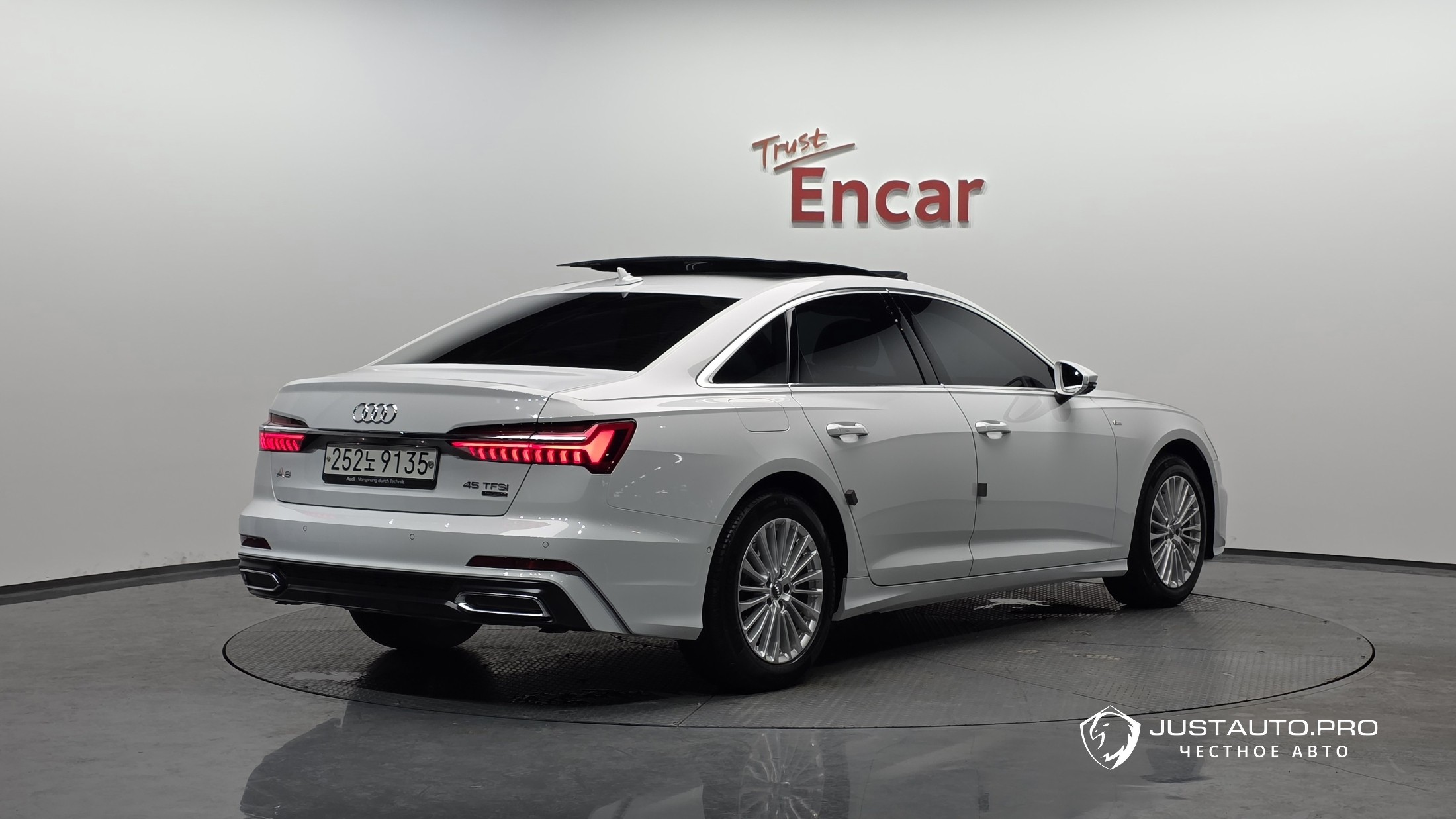 Автомобиль Audi A6