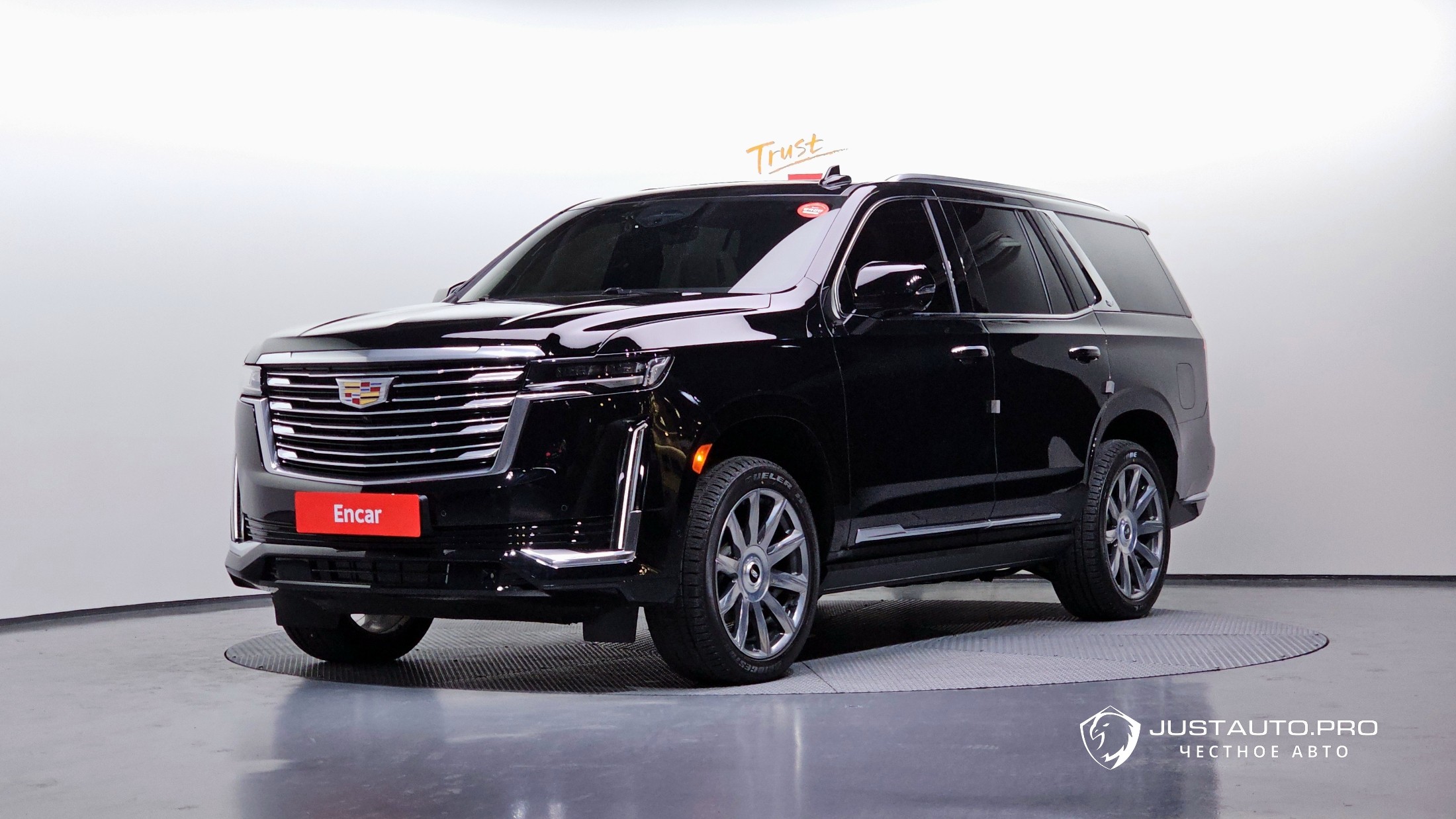 Автомобиль Cadillac Escalade
