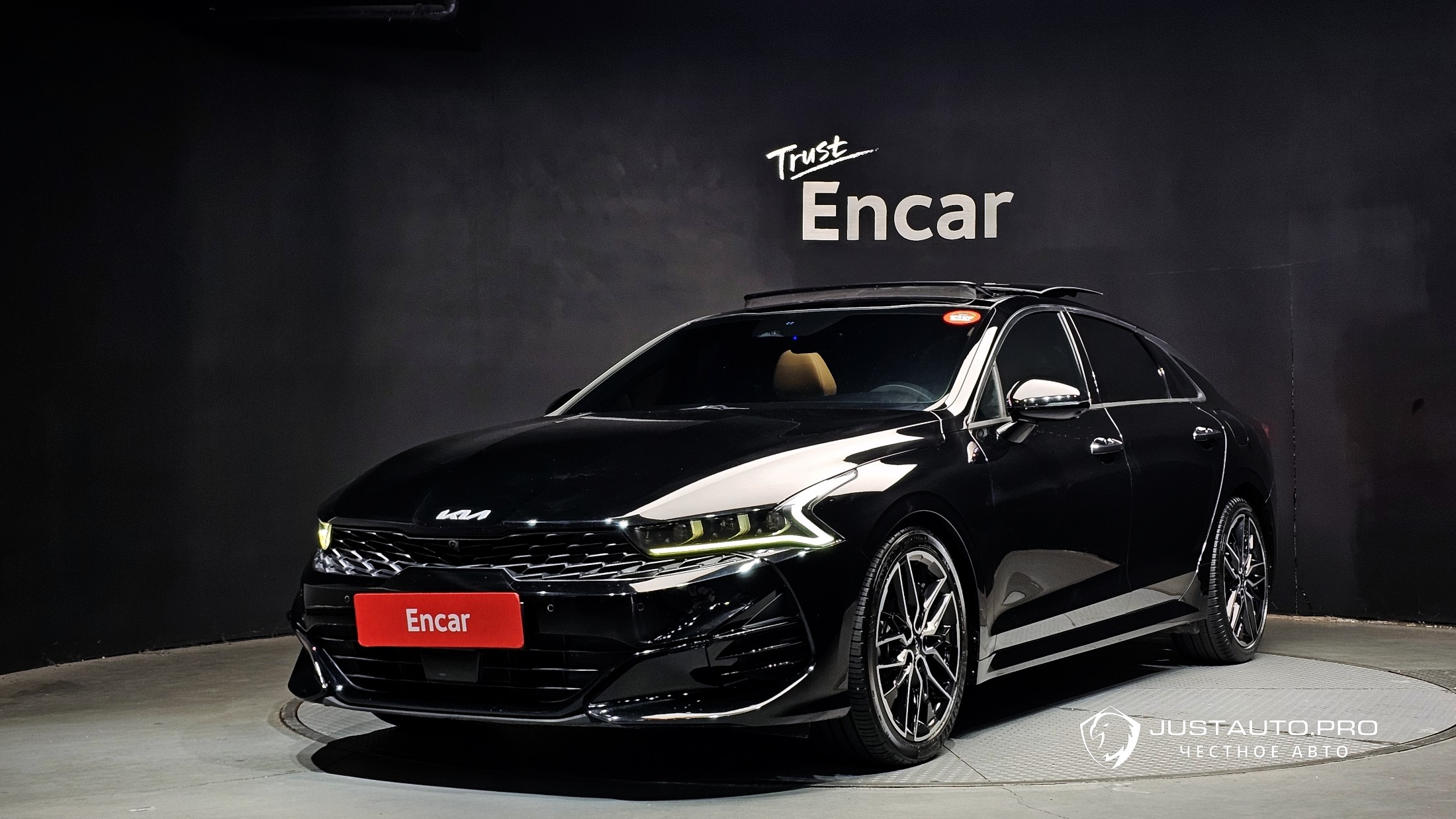 Автомобиль Kia K5