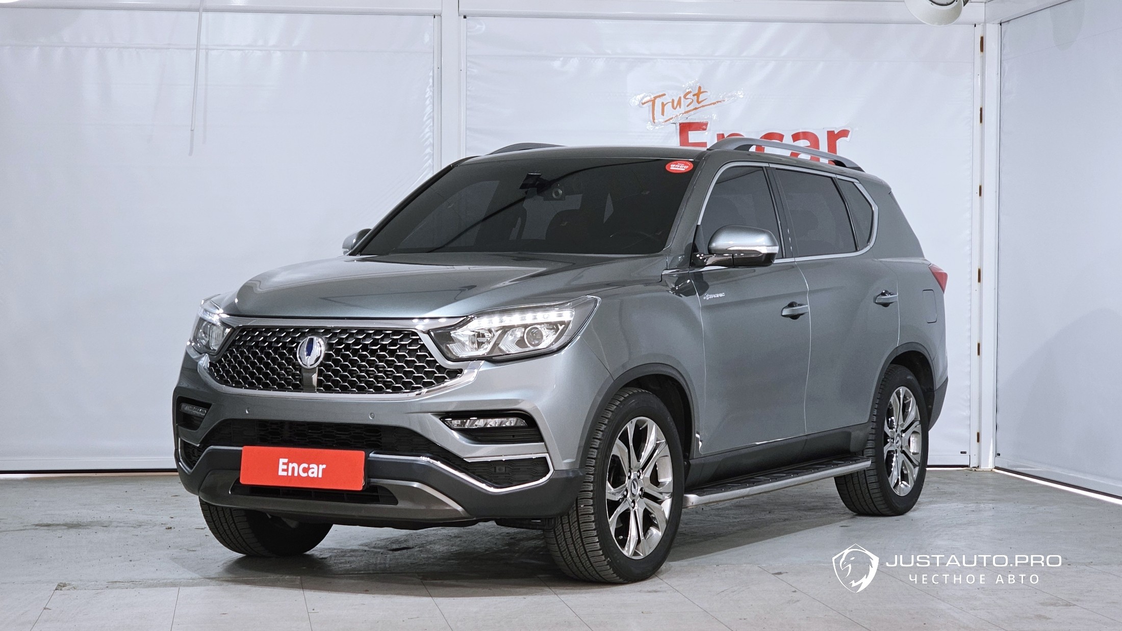 Автомобиль KG_Mobility_Ssangyong Rexton