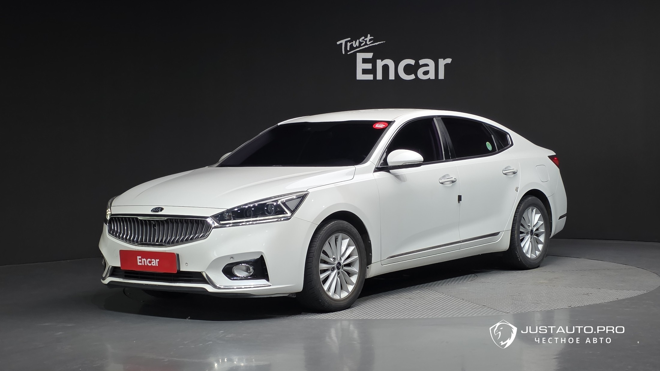 Автомобиль Kia K7