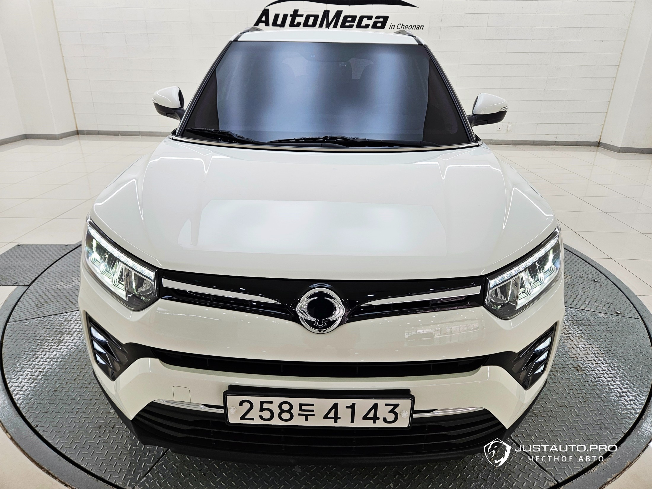 Автомобиль KG_Mobility_Ssangyong TIBOLI