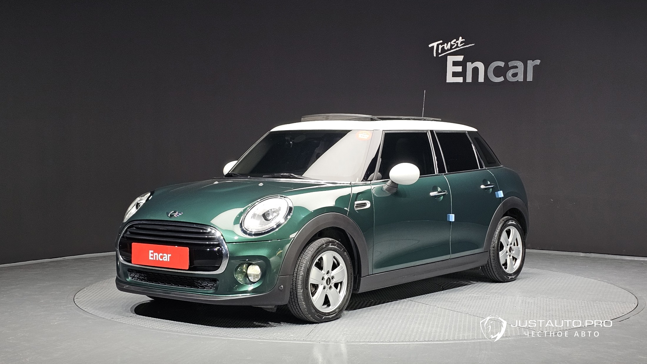 Автомобиль Mini Cooper