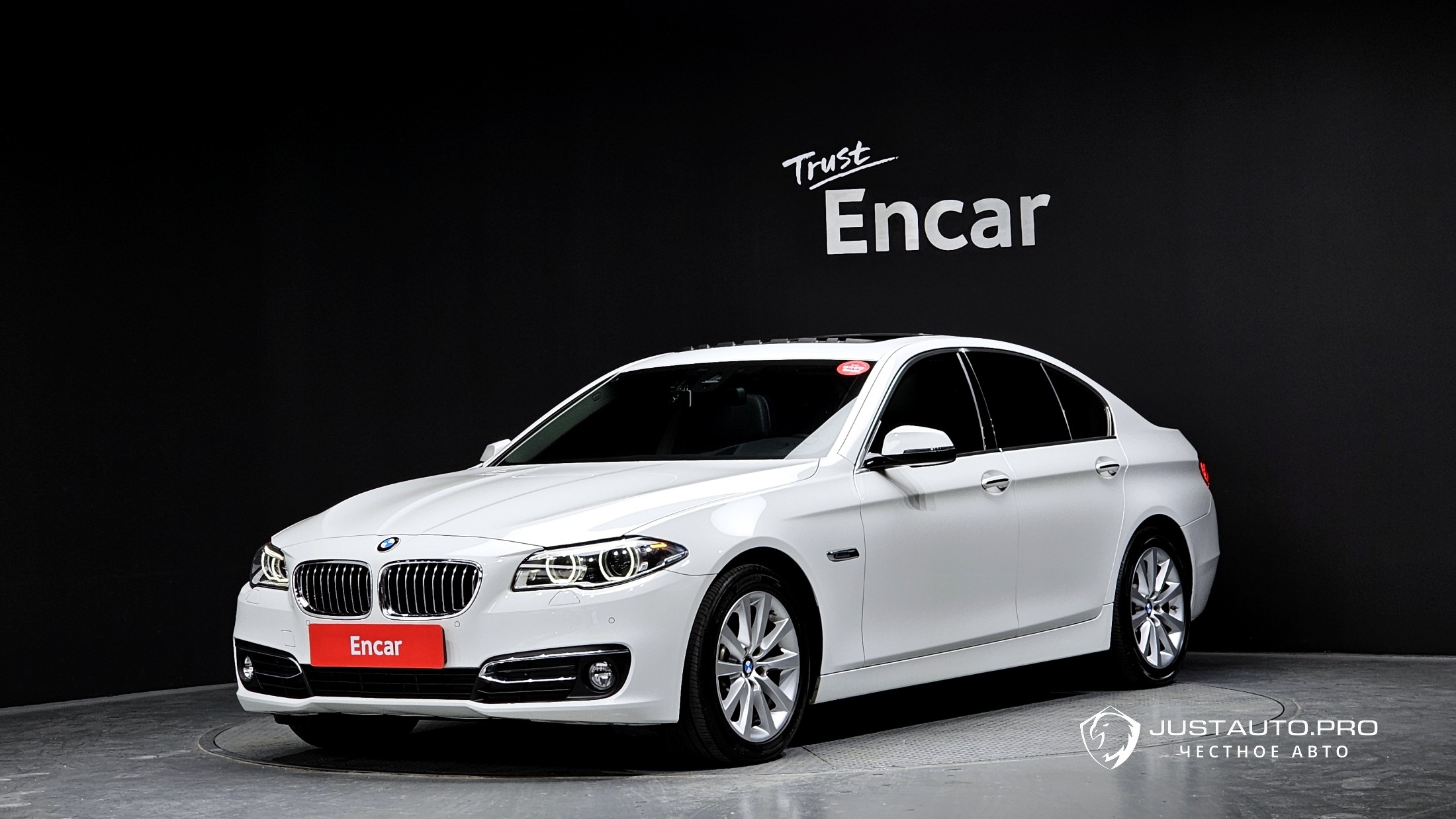 Автомобиль BMW 5-Series