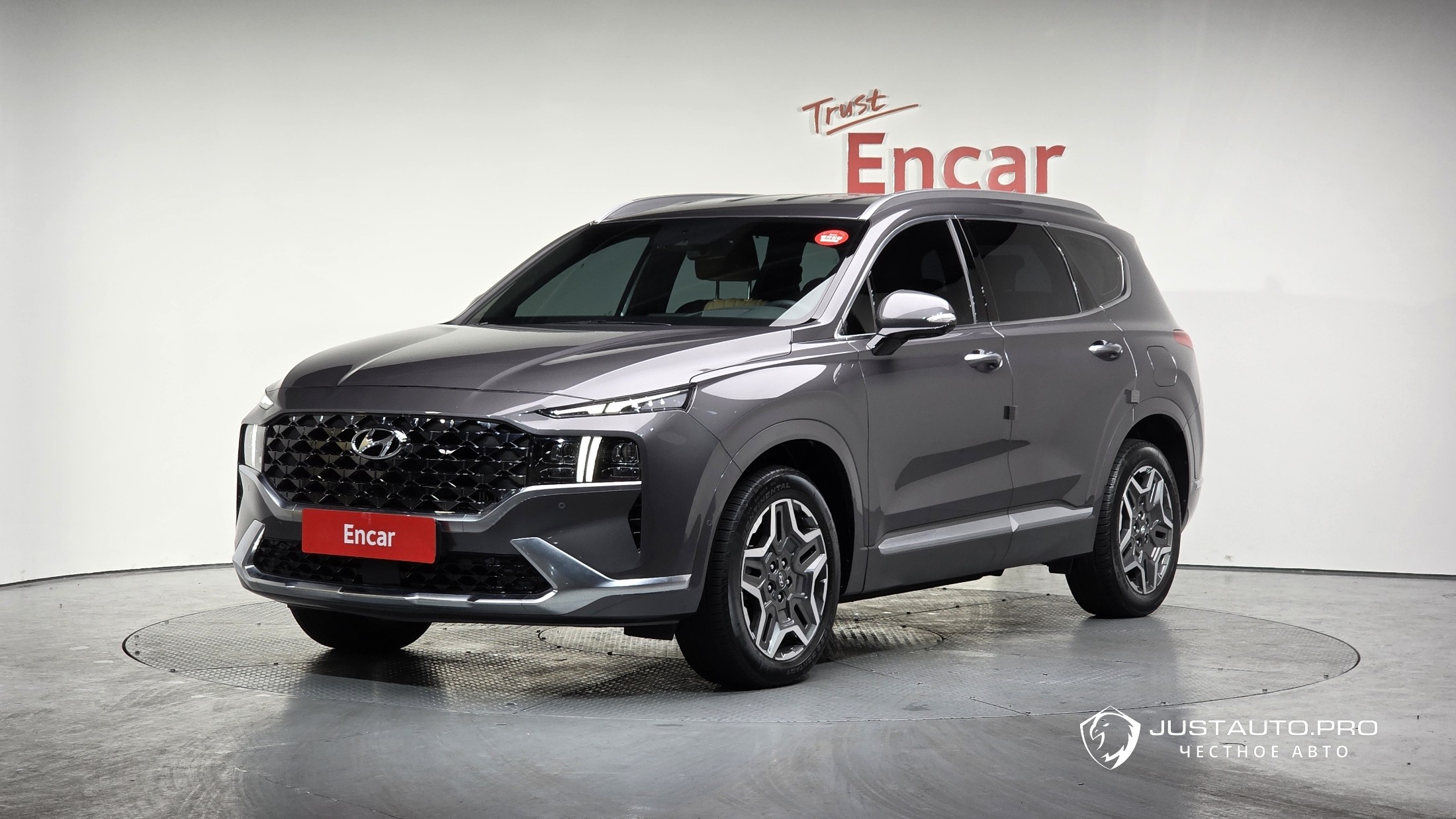 Автомобиль Hyundai Santafe