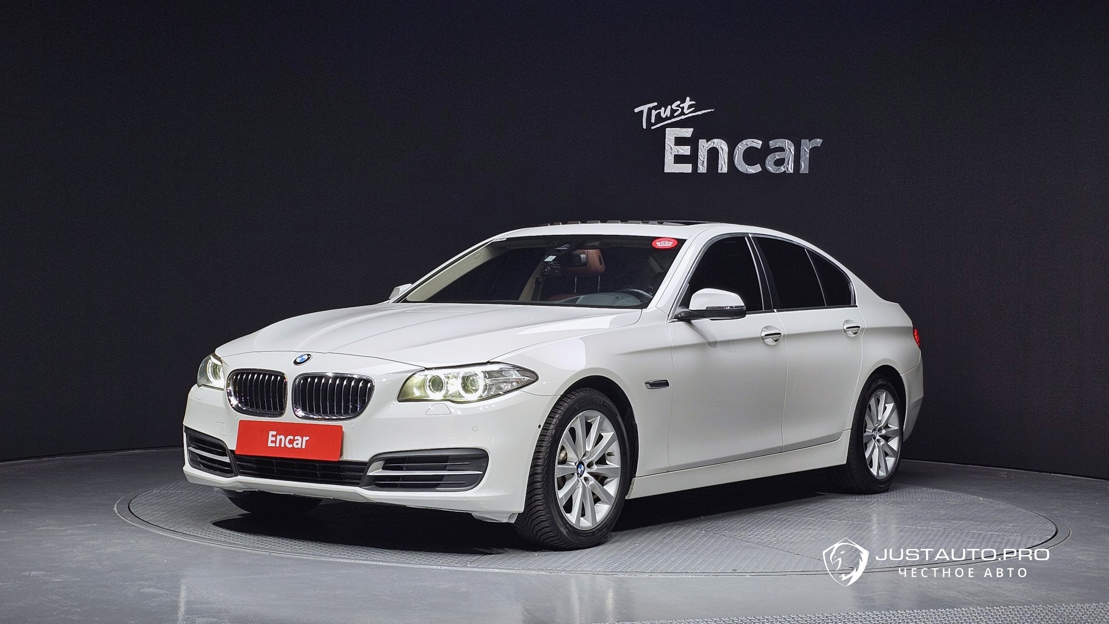 Автомобиль BMW 5-Series