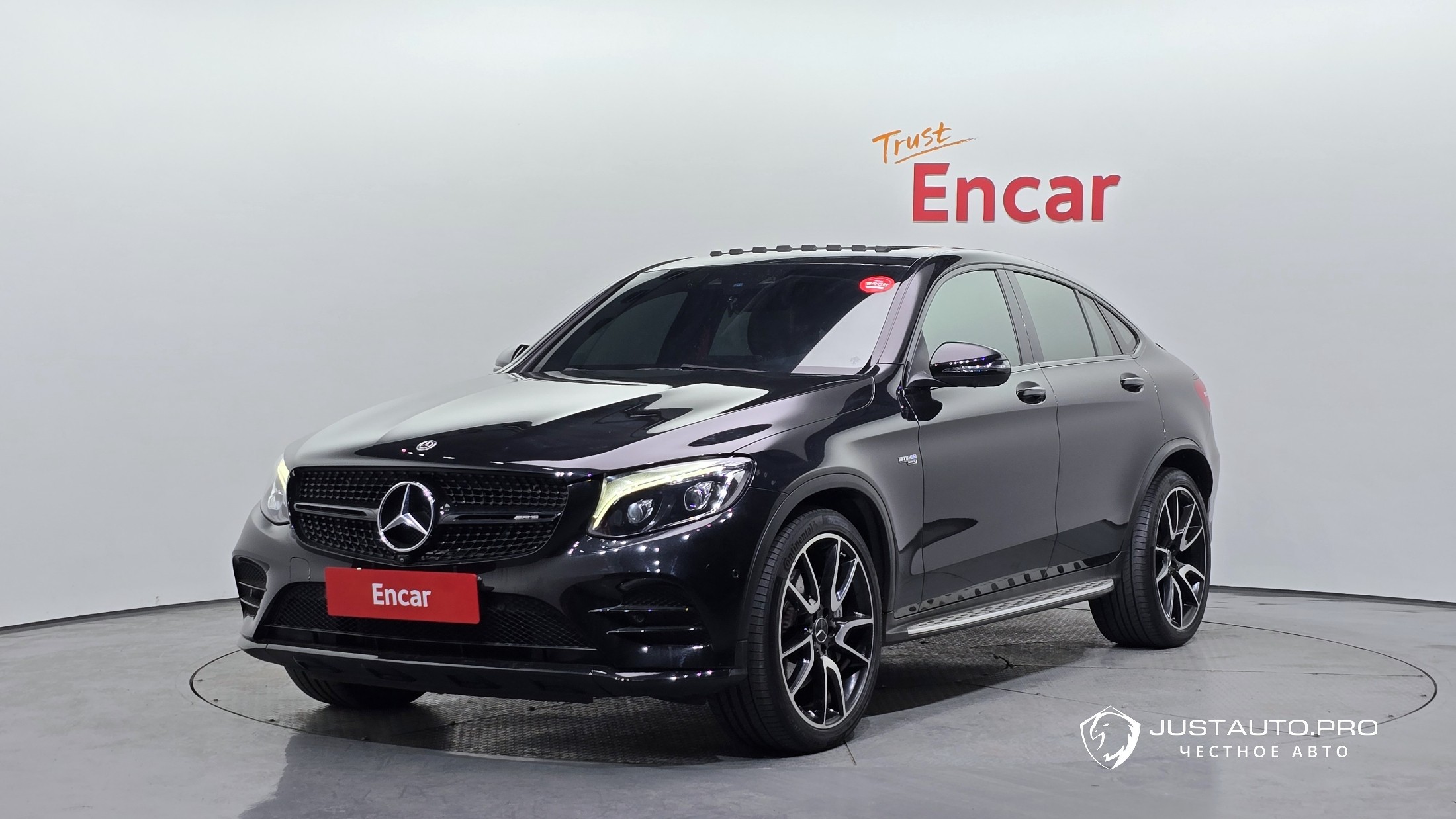 Автомобиль Mercedes-Benz GLC-Class