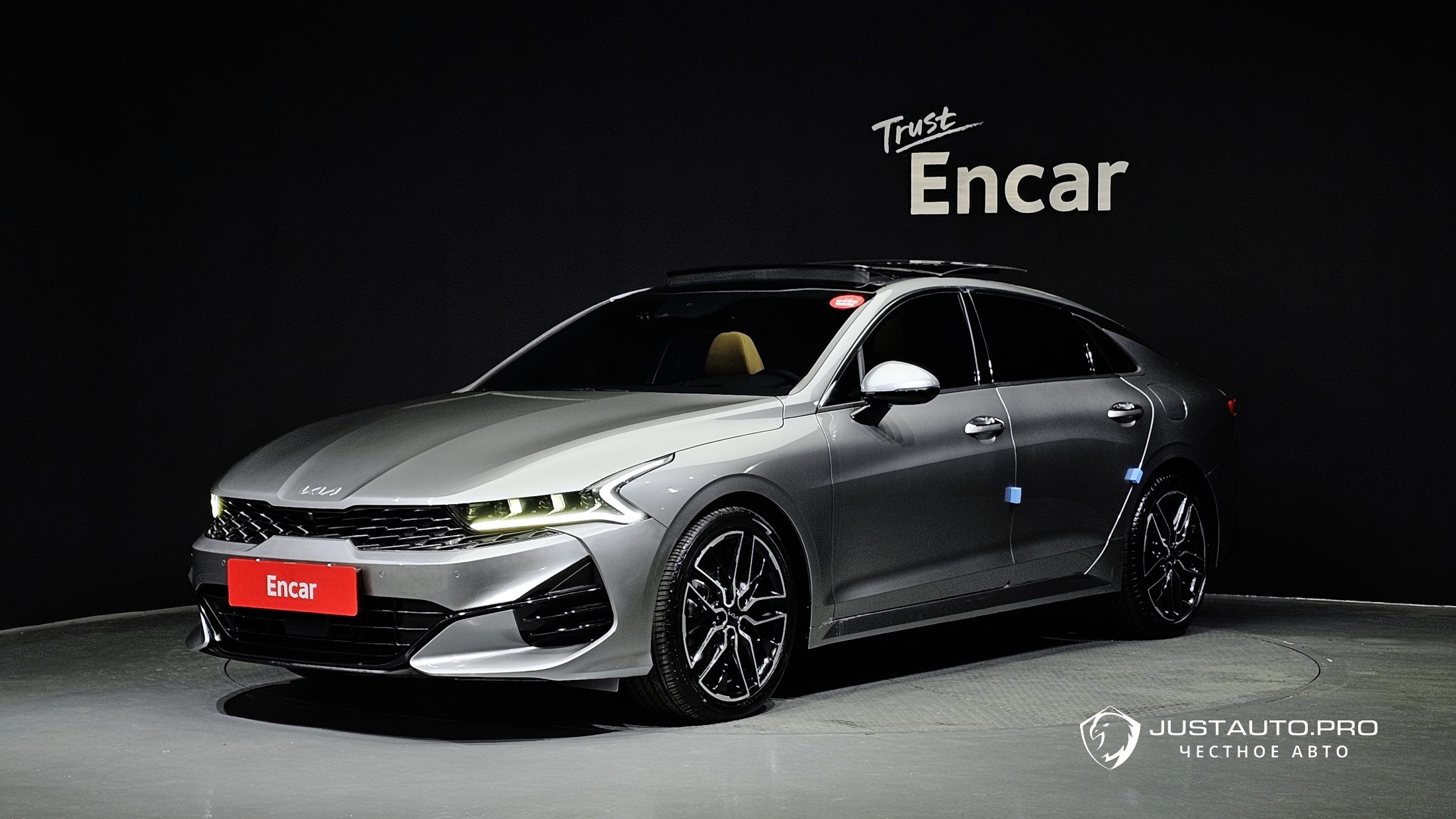 Автомобиль Kia K5