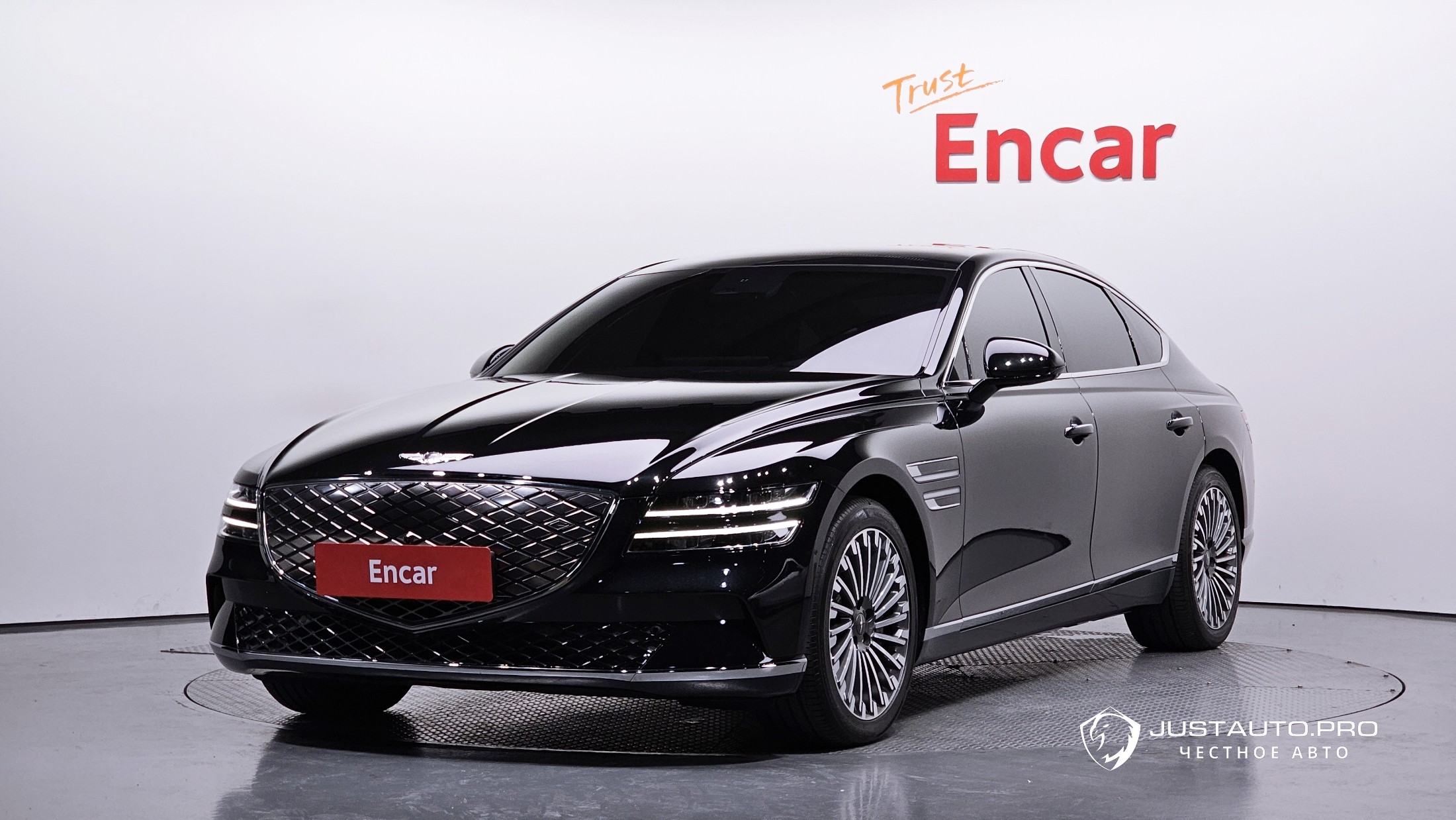 Автомобиль Genesis G80