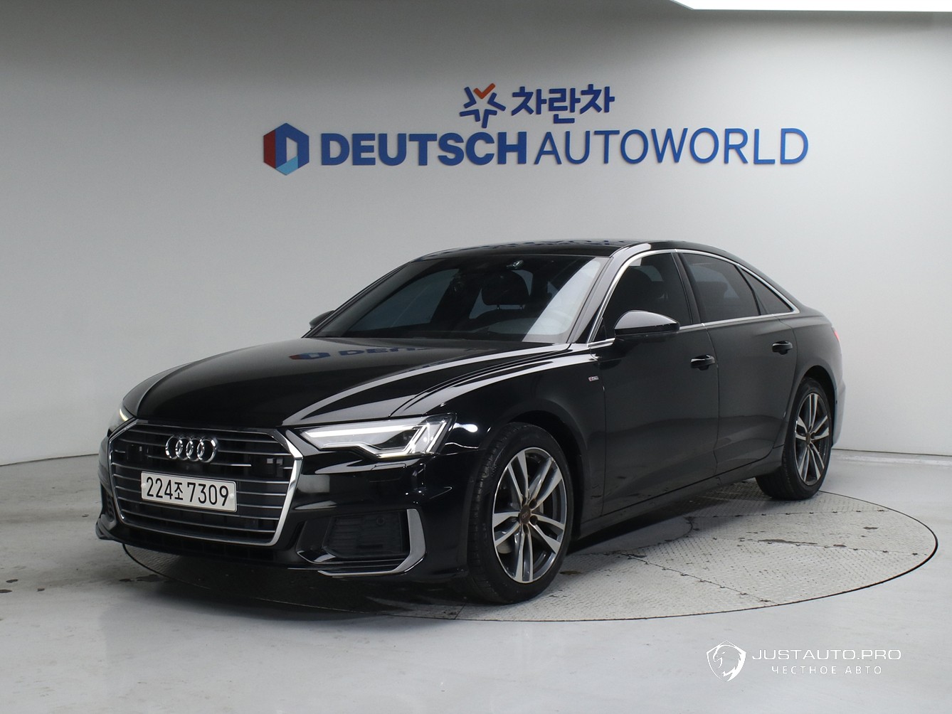 Автомобиль Audi A6