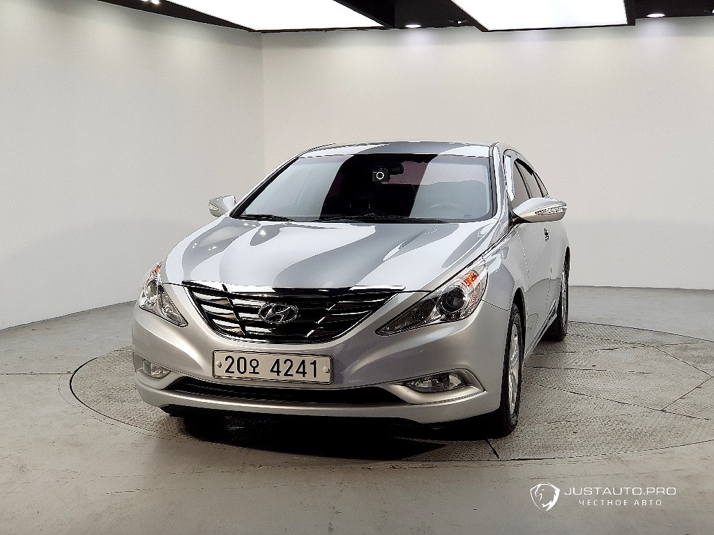 Автомобиль Hyundai Sonata