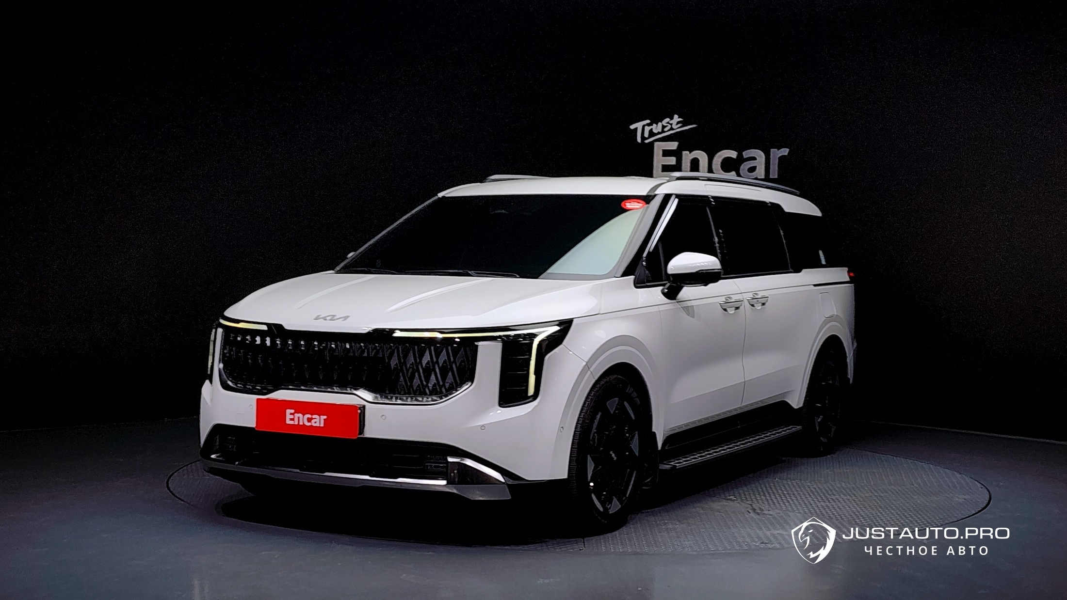 Автомобиль Kia Canival