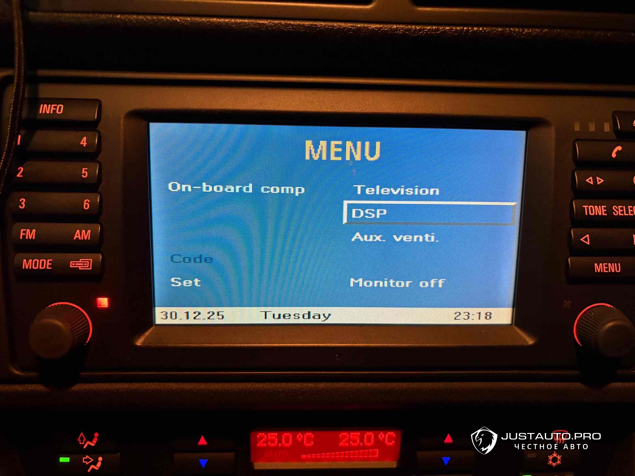 Автомобиль BMW 5-Series