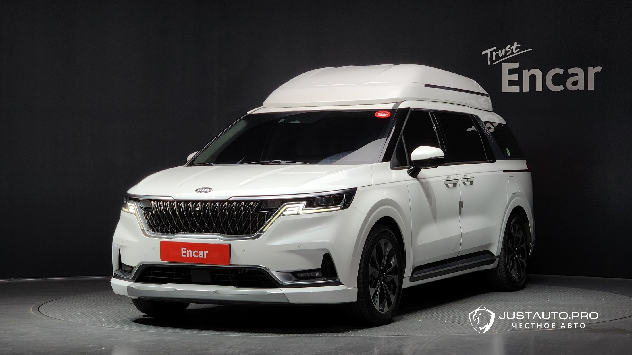 Автомобиль Kia Canival