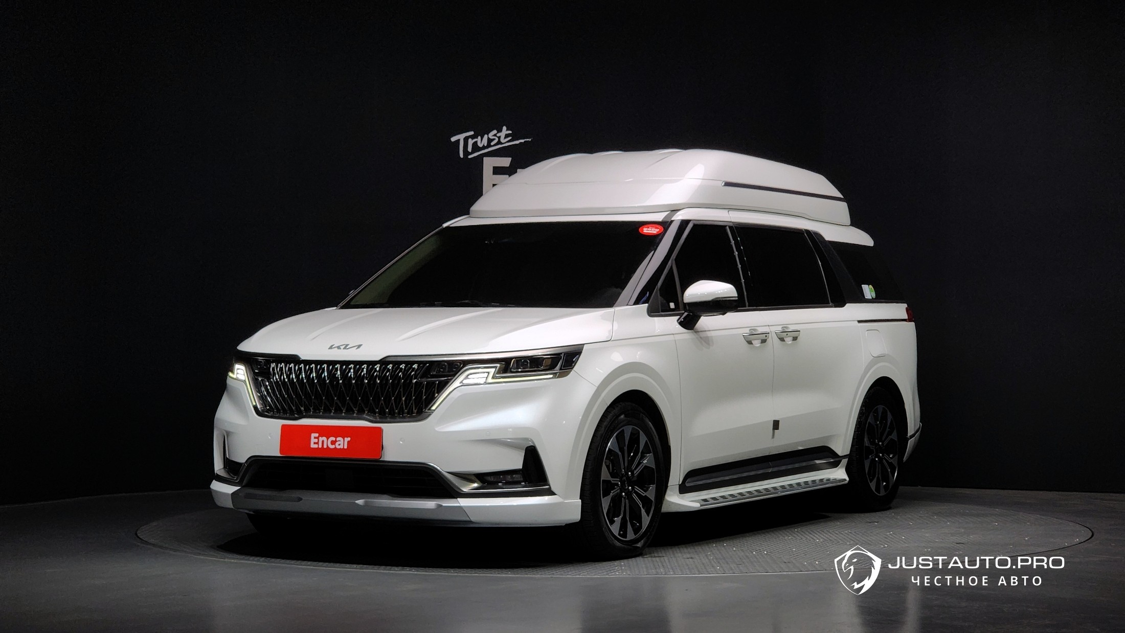 Автомобиль Kia Canival