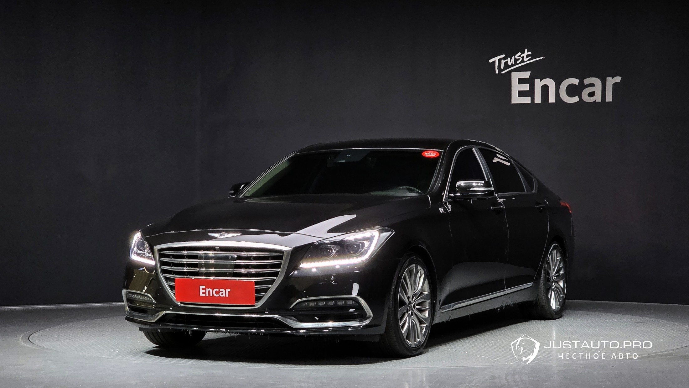 Автомобиль Genesis G80