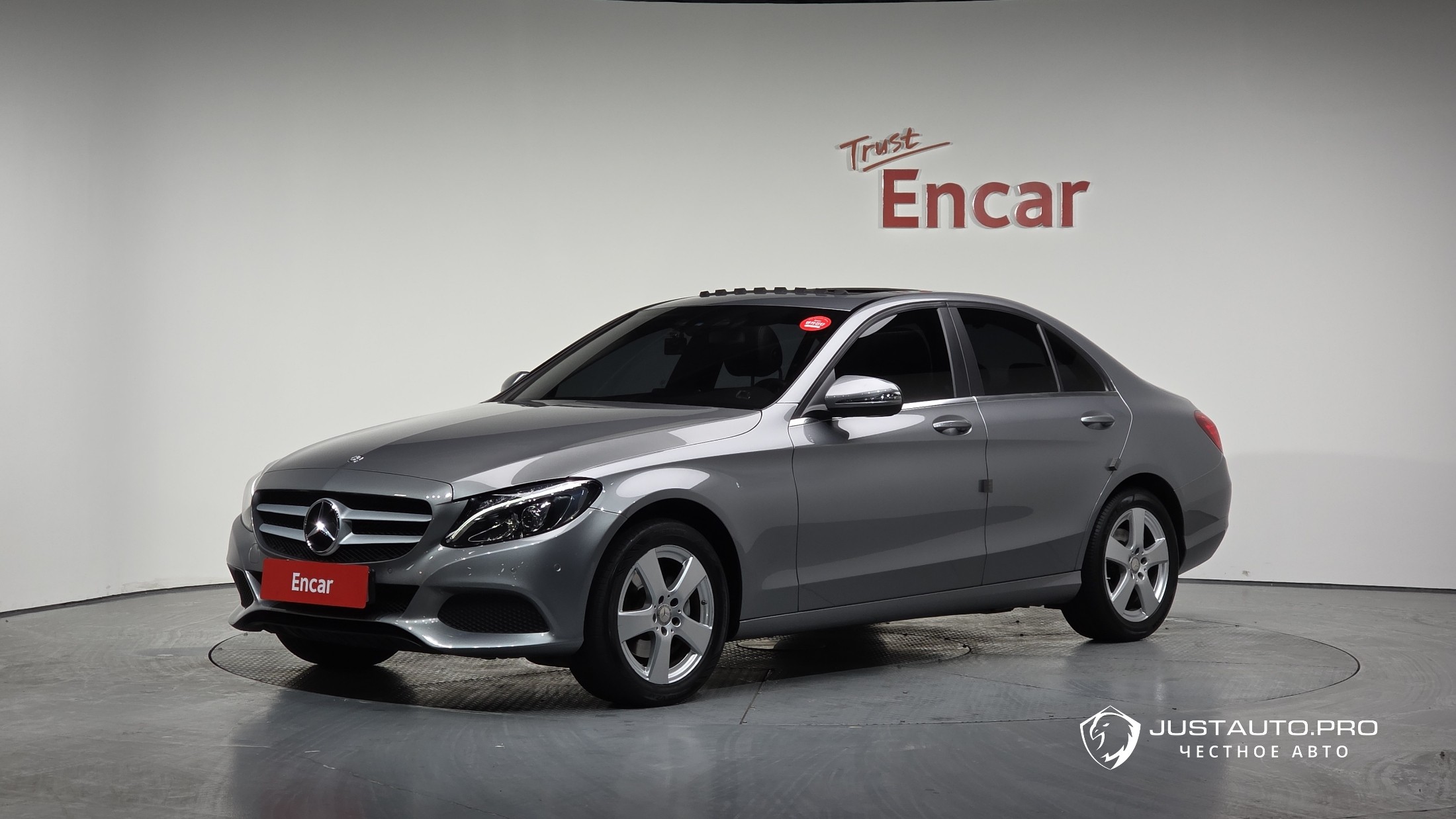 Автомобиль Mercedes-Benz C-Class