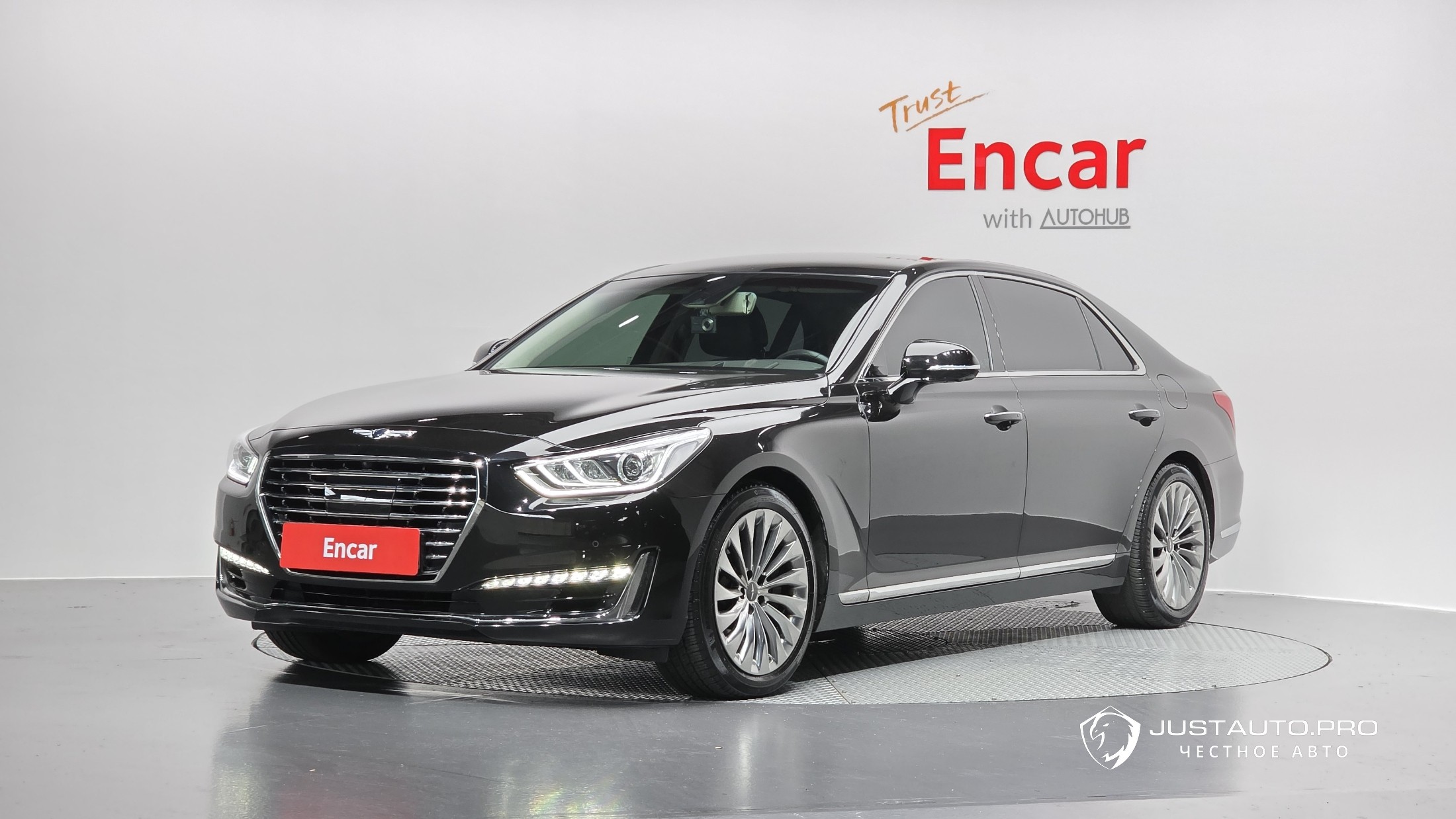 Автомобиль Genesis EQ900