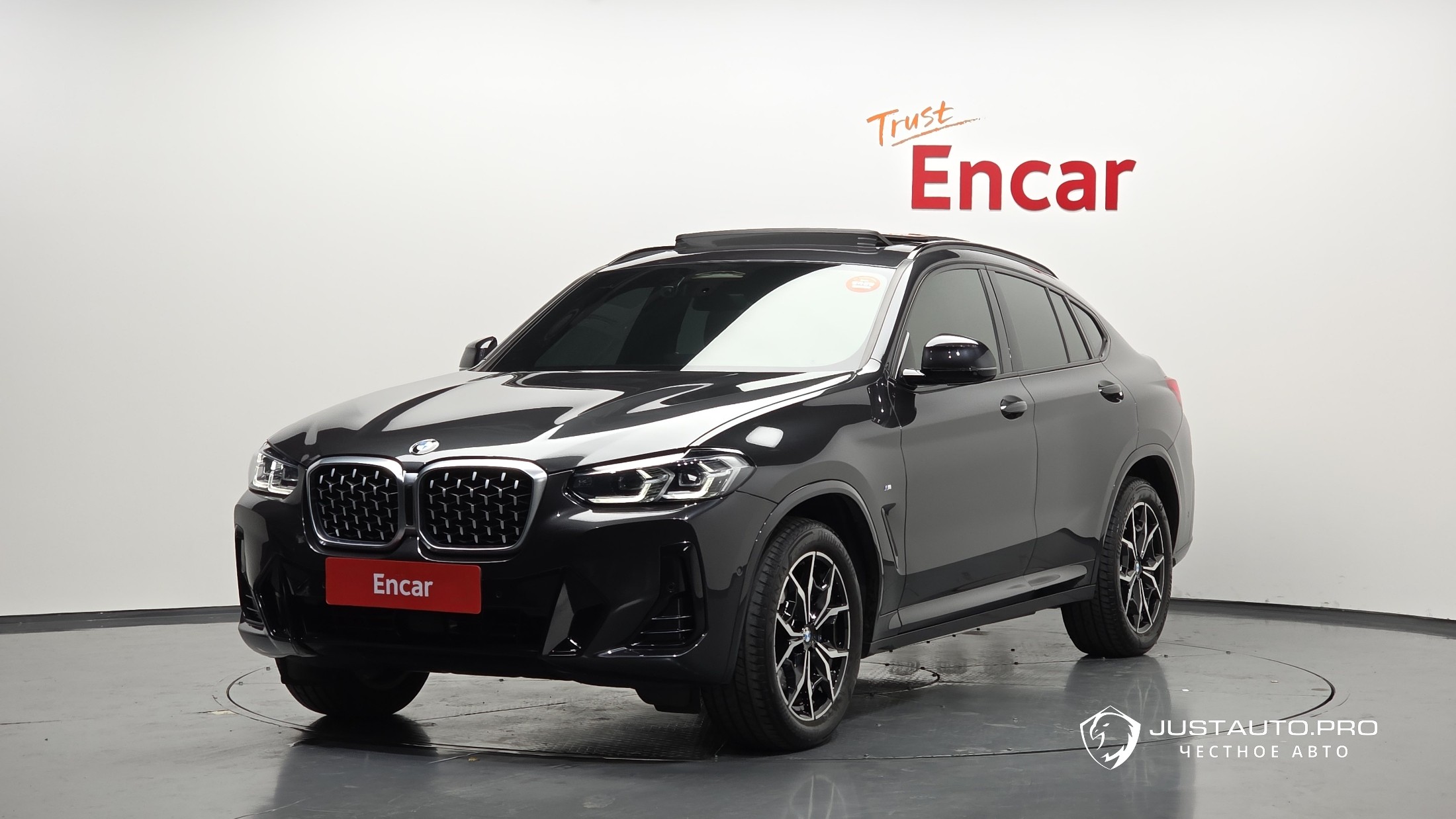 Автомобиль BMW X4