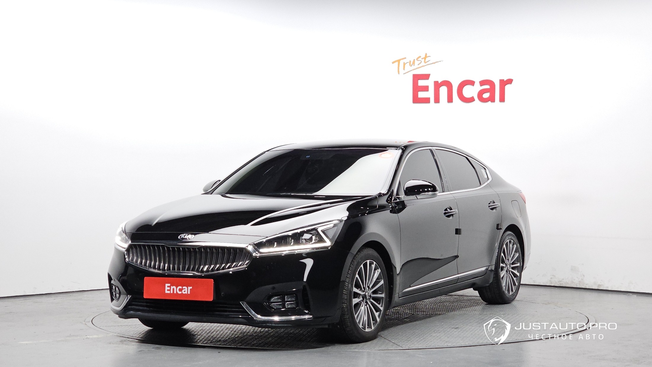 Автомобиль Kia K7