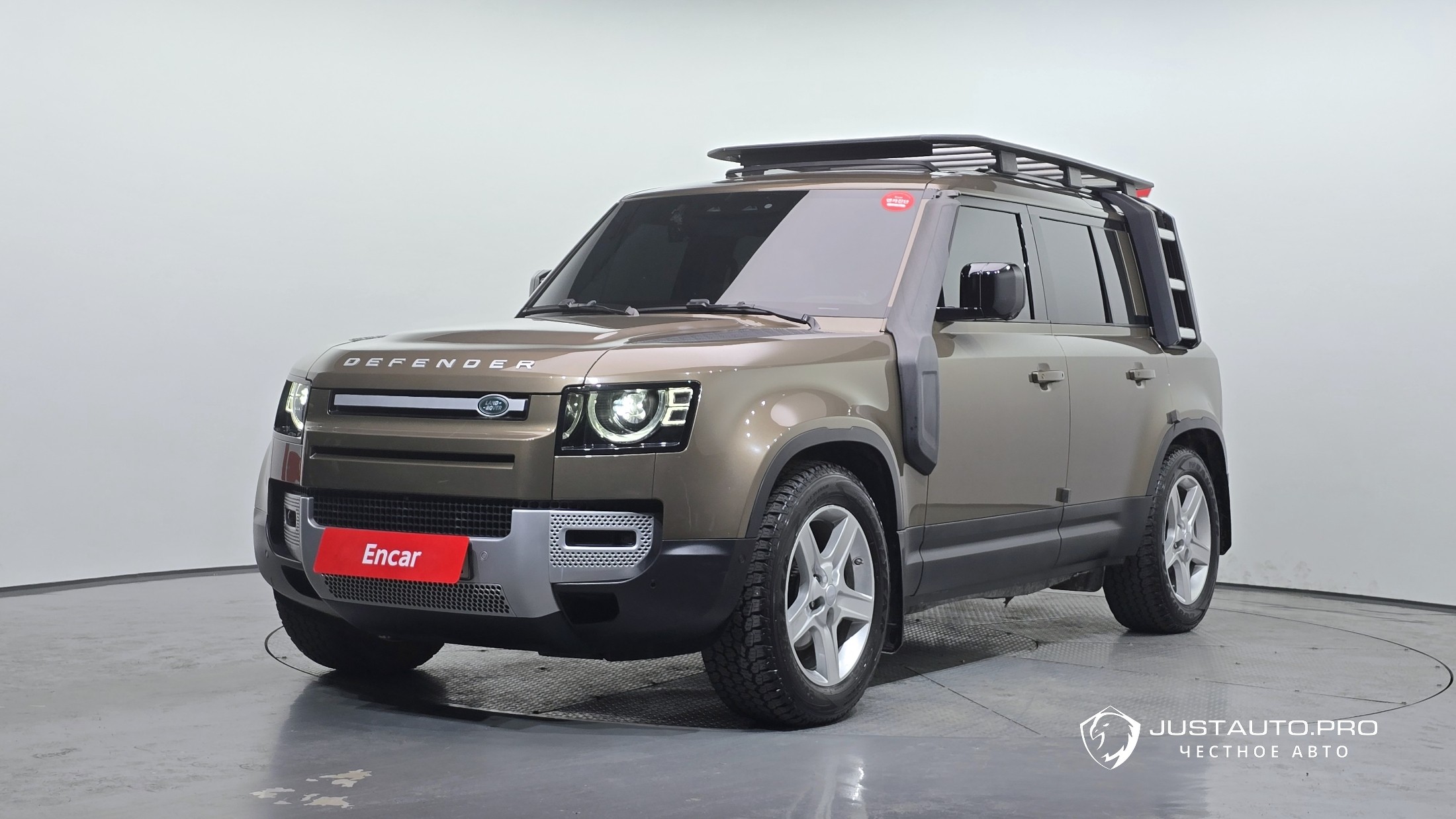 Автомобиль Land Rover Defender